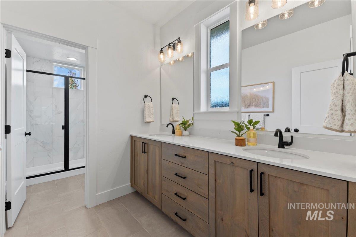 6370 N Barholm Ln, Eagle, Idaho 83616, 3 Bedrooms, 2 Bathrooms, Residential For Sale, Price $584,900,MLS 98974489