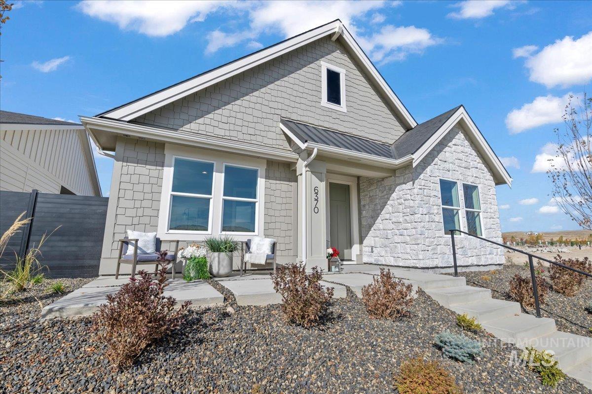 6370 N Barholm Ln, Eagle, Idaho 83616, 3 Bedrooms, 2 Bathrooms, Residential For Sale, Price $584,900,MLS 98974489