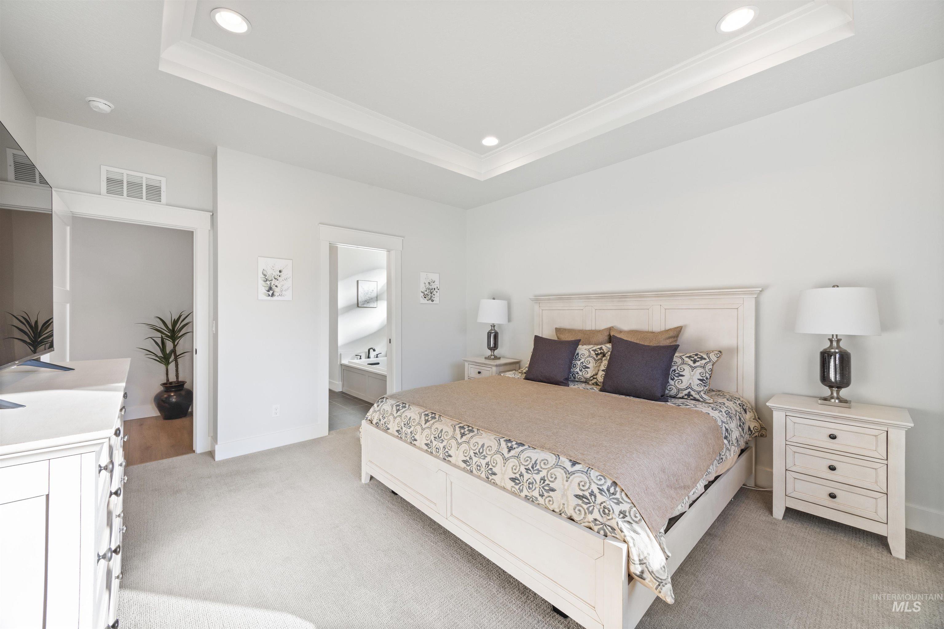 2465 E Berghan Ln, Meridian, Idaho 83642-5749, 3 Bedrooms, 2.5 Bathrooms, Residential For Sale, Price $609,777,MLS 98974490