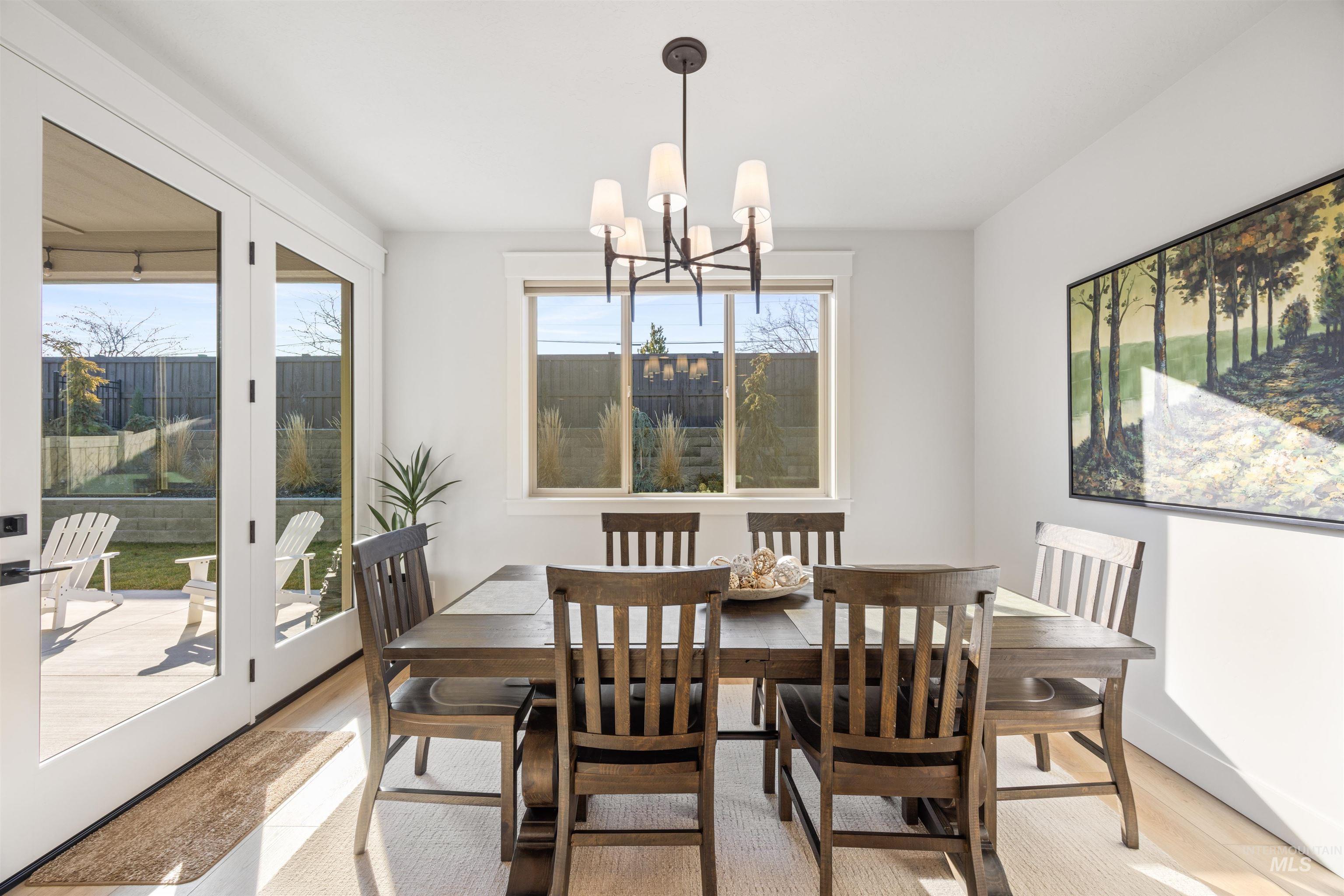 2465 E Berghan Ln, Meridian, Idaho 83642-5749, 3 Bedrooms, 2.5 Bathrooms, Residential For Sale, Price $609,777,MLS 98974490