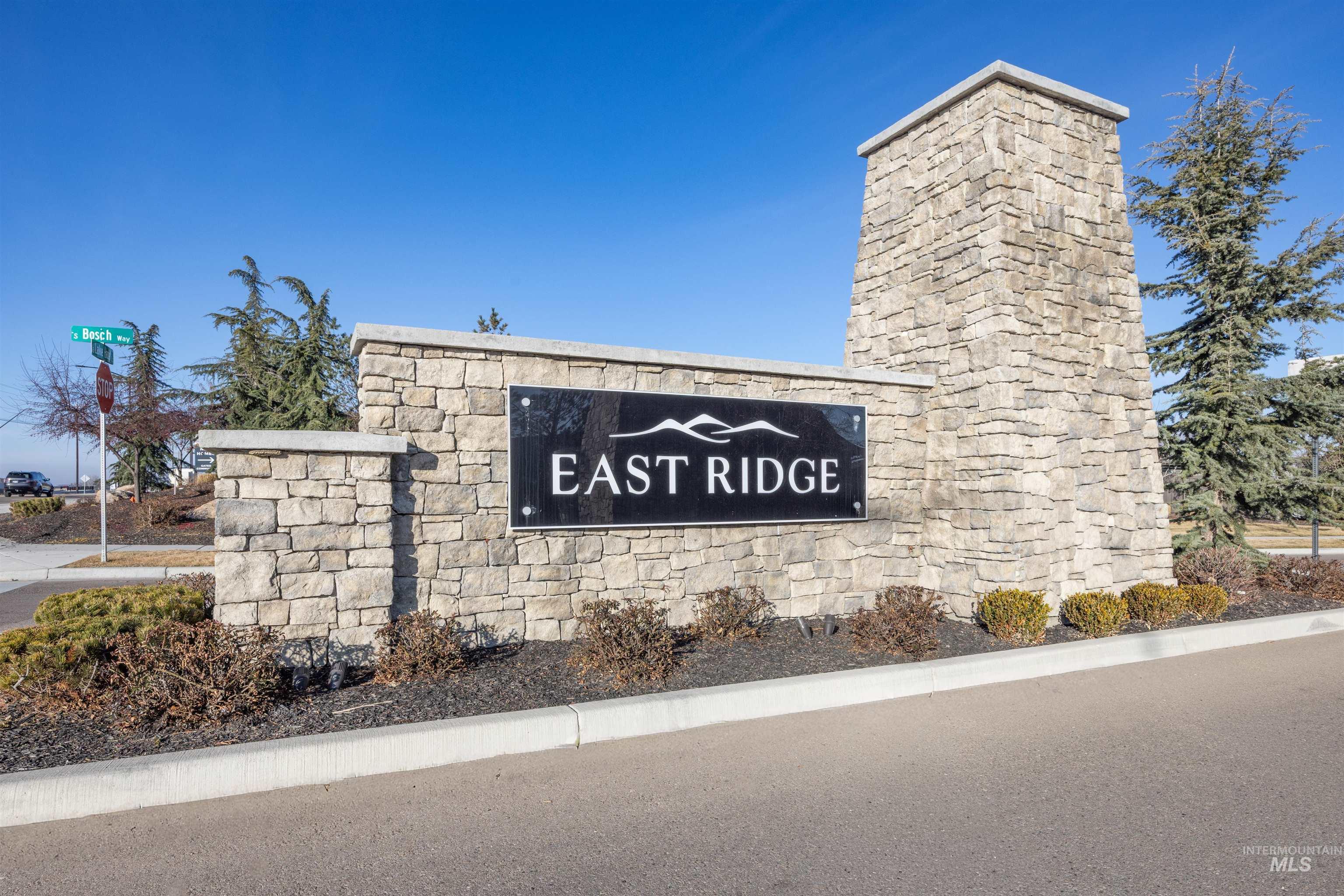 2465 E Berghan Ln, Meridian, Idaho 83642-5749, 3 Bedrooms, 2.5 Bathrooms, Residential For Sale, Price $609,777,MLS 98974490