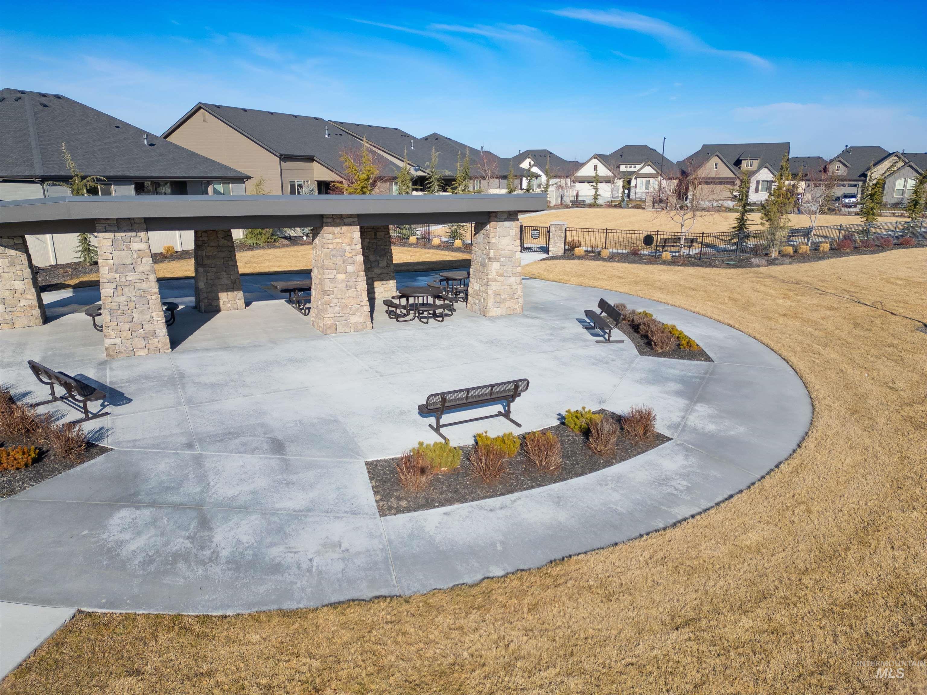 2465 E Berghan Ln, Meridian, Idaho 83642-5749, 3 Bedrooms, 2.5 Bathrooms, Residential For Sale, Price $609,777,MLS 98974490