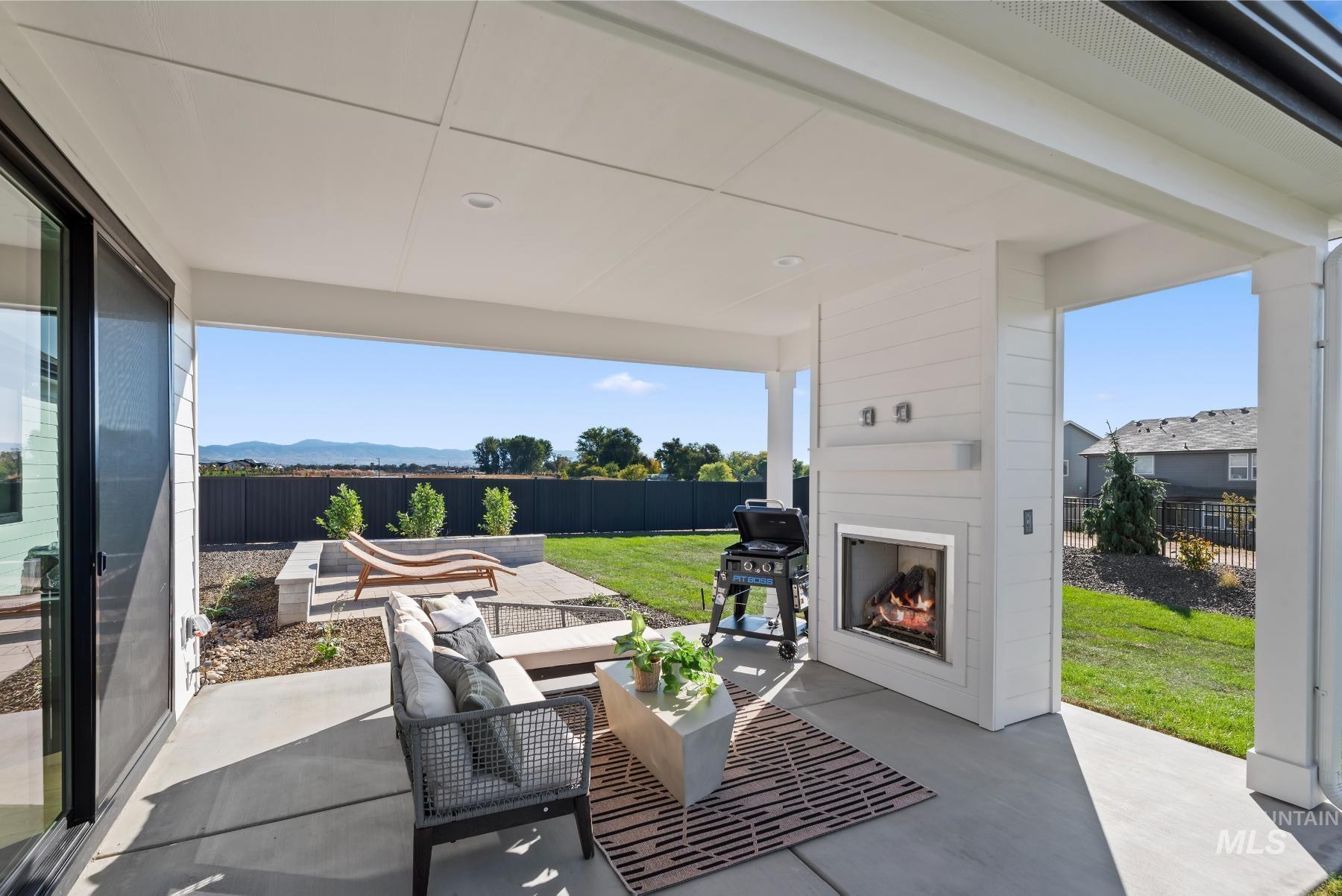 7755 W Flathead Lake St, Eagle, Idaho 83616, 5 Bedrooms, 3.5 Bathrooms, Residential For Sale, Price $1,246,000,MLS 98974494