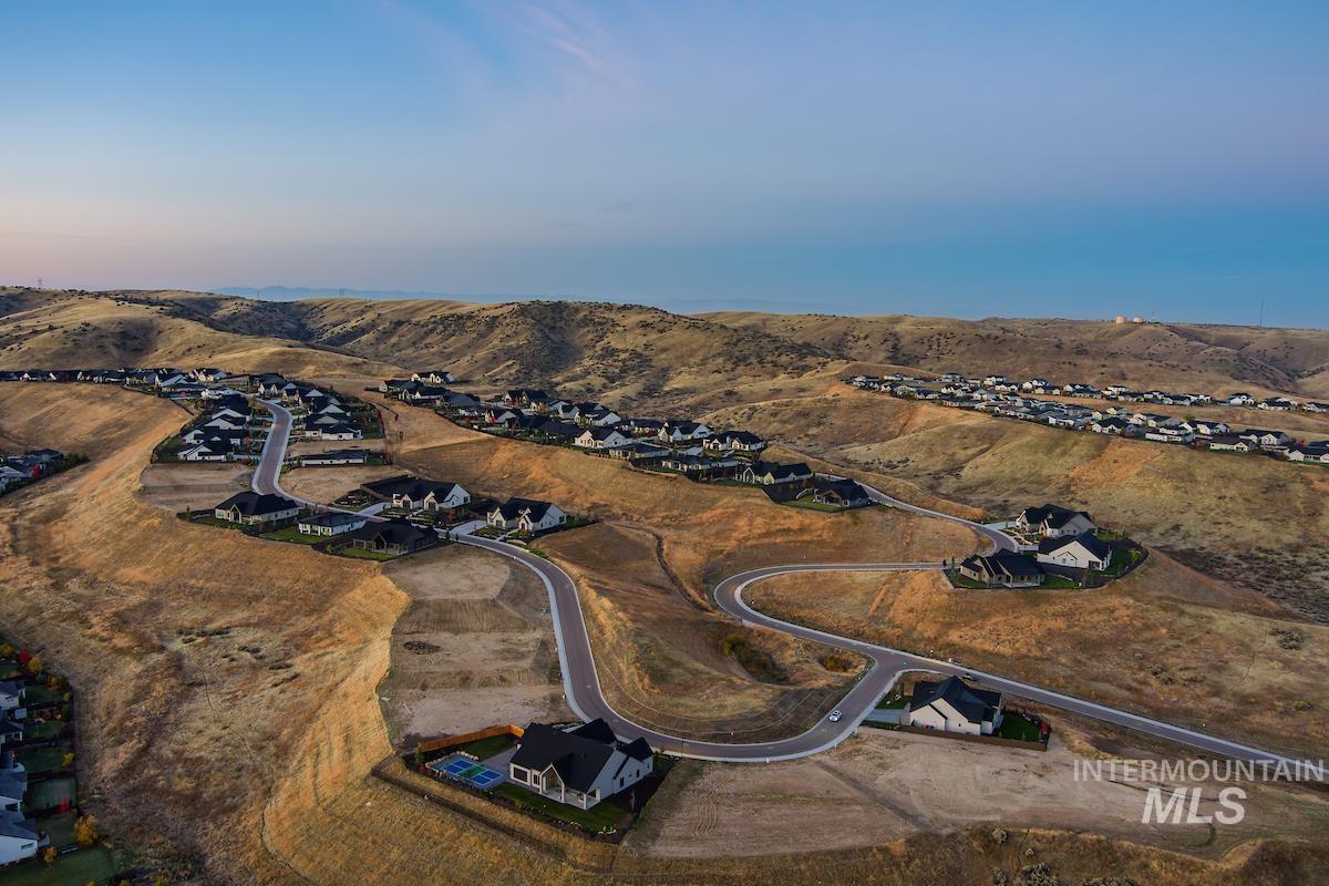 11385 N Elk Ridge Way, Boise, Idaho 83714, 3 Bedrooms, 3.5 Bathrooms, Residential For Sale, Price $1,695,000,MLS 98974496