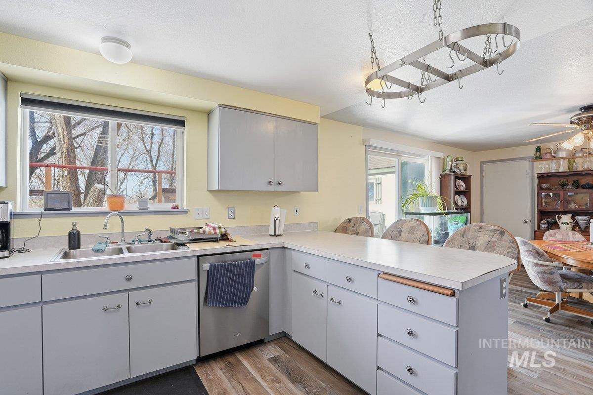 28803 Old Hwy 30, Caldwell, Idaho 83607, 4 Bedrooms, 2 Bathrooms, Residential For Sale, Price $575,000,MLS 98974500