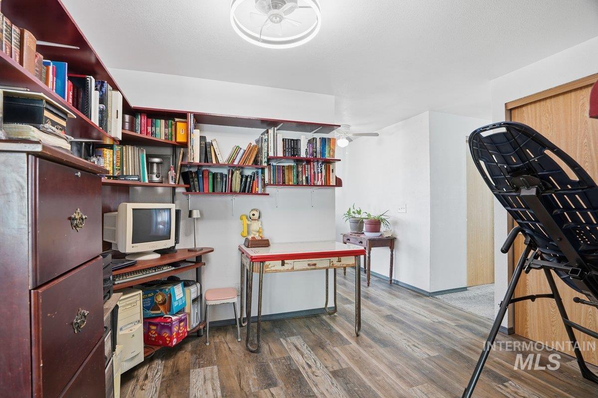 28803 Old Hwy 30, Caldwell, Idaho 83607, 4 Bedrooms, 2 Bathrooms, Residential For Sale, Price $575,000,MLS 98974500