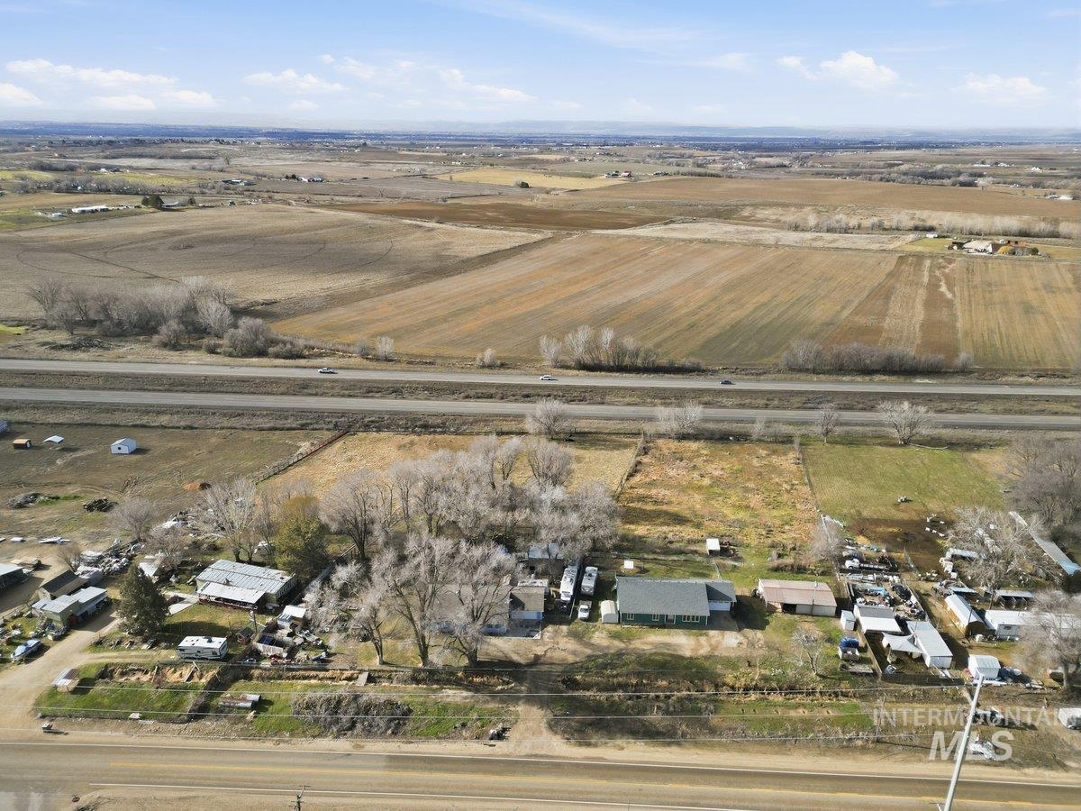 28811 Old Hwy 30, Caldwell, Idaho 83607, 3 Bedrooms, 2 Bathrooms, Residential For Sale, Price $575,000,MLS 98974501