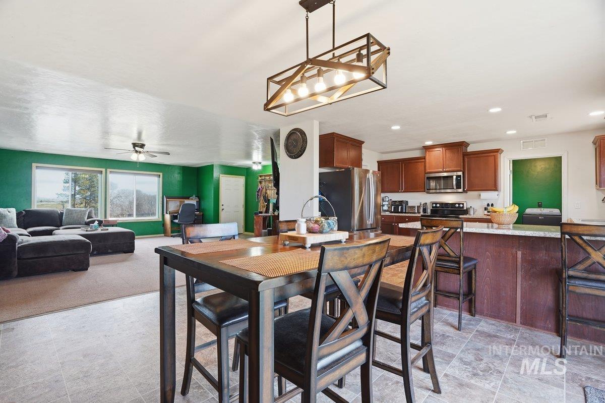 28811 Old Hwy 30, Caldwell, Idaho 83607, 3 Bedrooms, 2 Bathrooms, Residential For Sale, Price $575,000,MLS 98974501