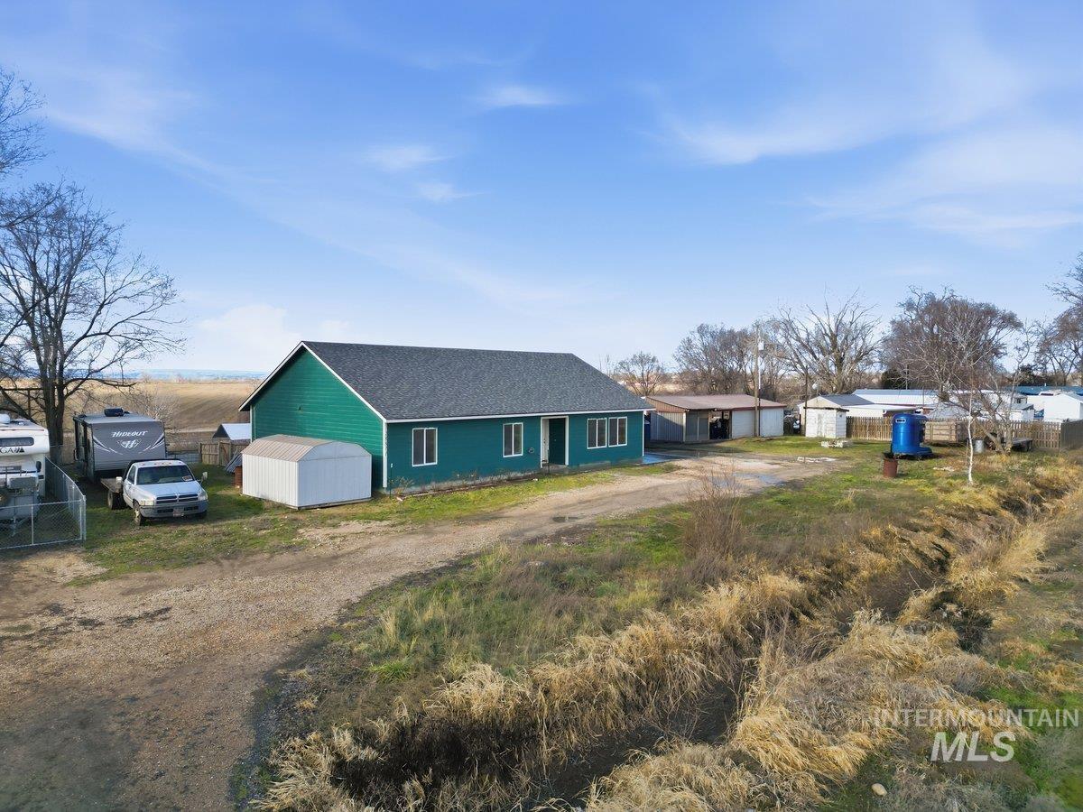 28811 Old Hwy 30, Caldwell, Idaho 83607, 3 Bedrooms, 2 Bathrooms, Residential For Sale, Price $575,000,MLS 98974501