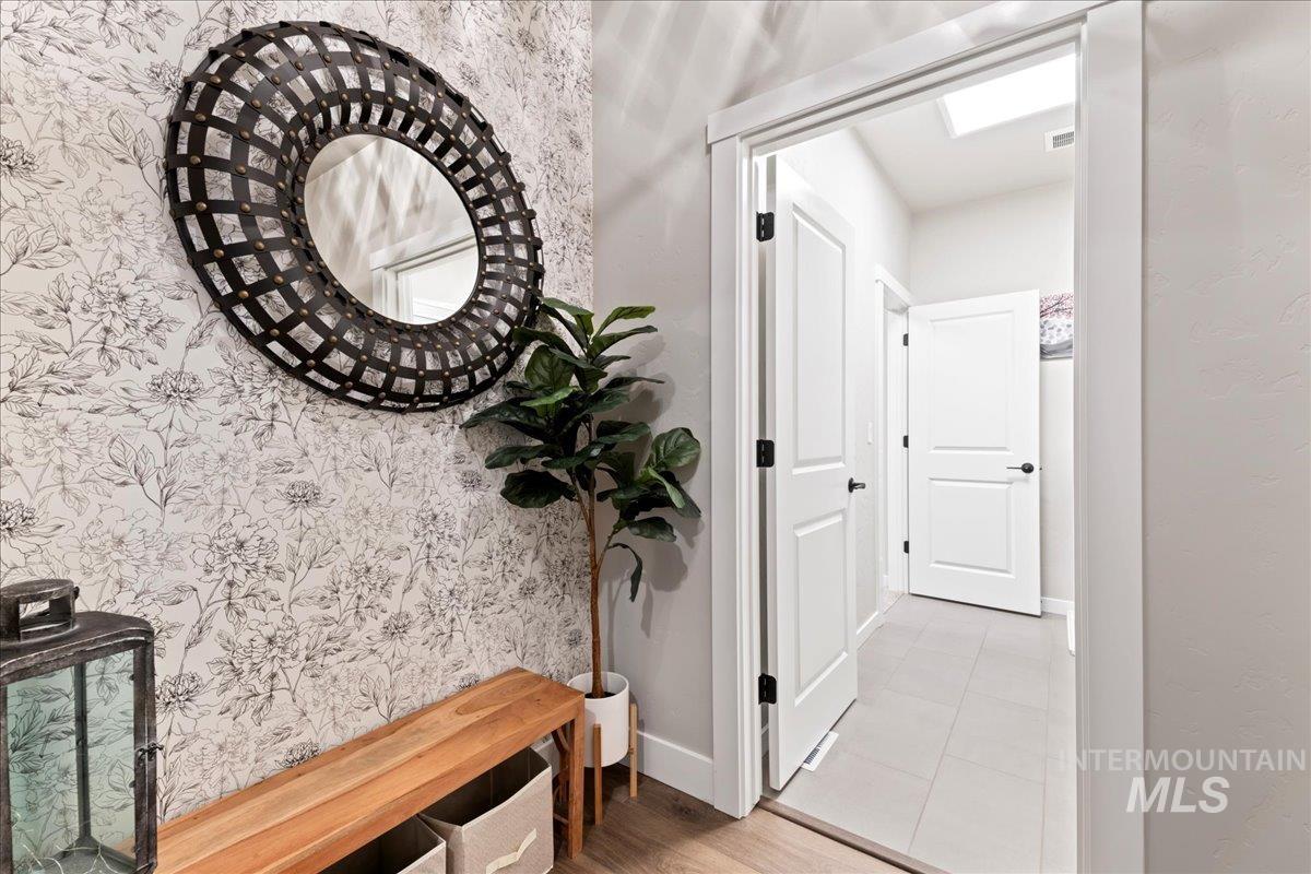 10238 Hazy Glen Dr, Nampa, Idaho 83687-7934, 3 Bedrooms, 2 Bathrooms, Residential For Sale, Price $500,000,MLS 98974503