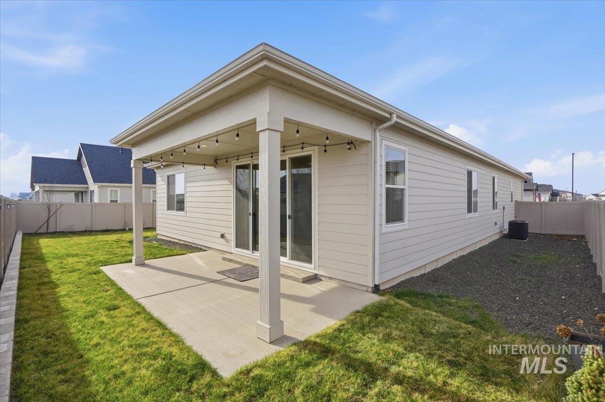 18466 N Geranium Way, Nampa, Idaho 83687, 3 Bedrooms, 2 Bathrooms, Residential For Sale, Price $519,900, 98974504