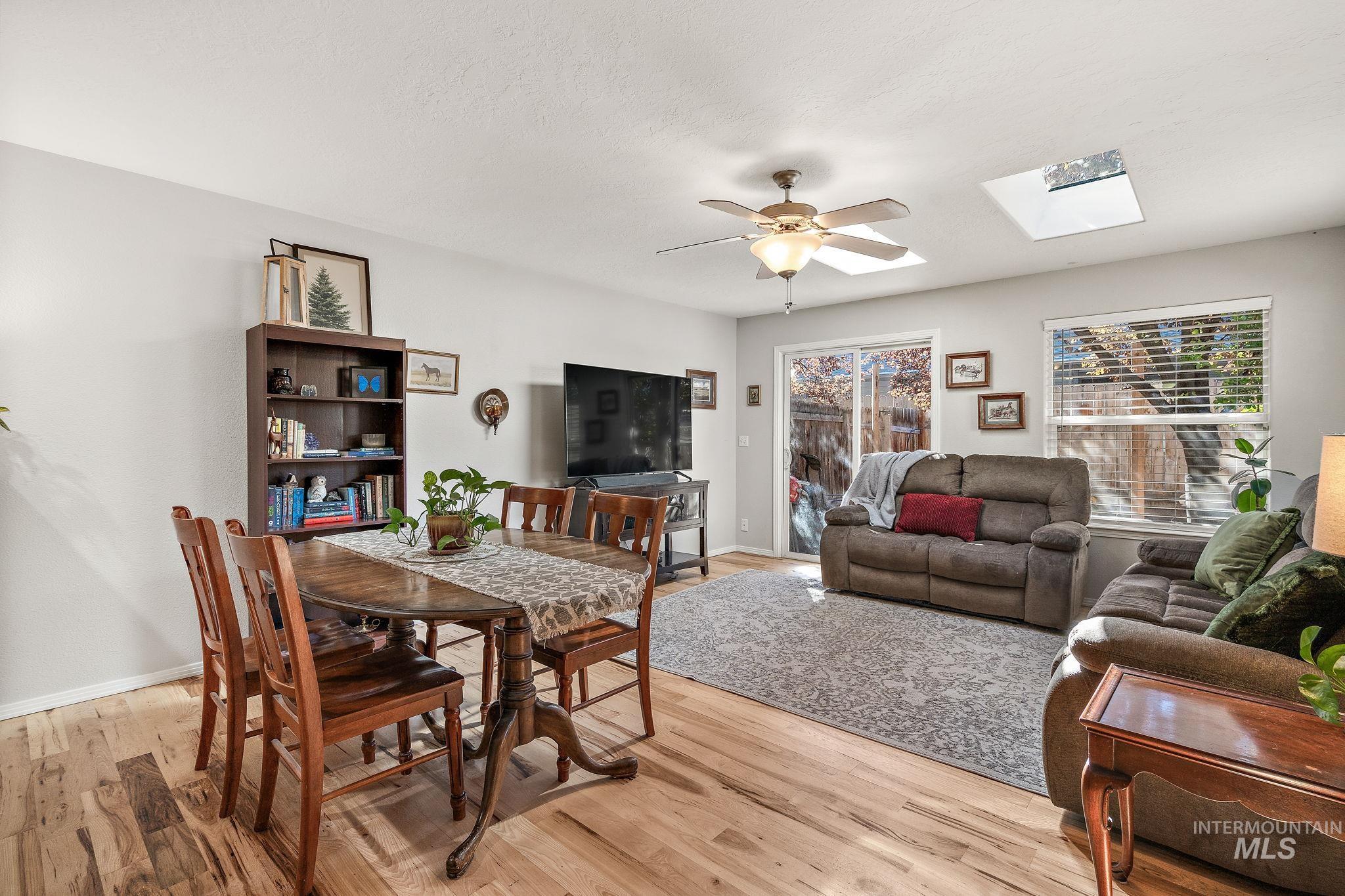 6937 W Preece Ln., Boise, Idaho 83704, 2 Bedrooms, 1.5 Bathrooms, Residential For Sale, Price $319,900,MLS 98974505