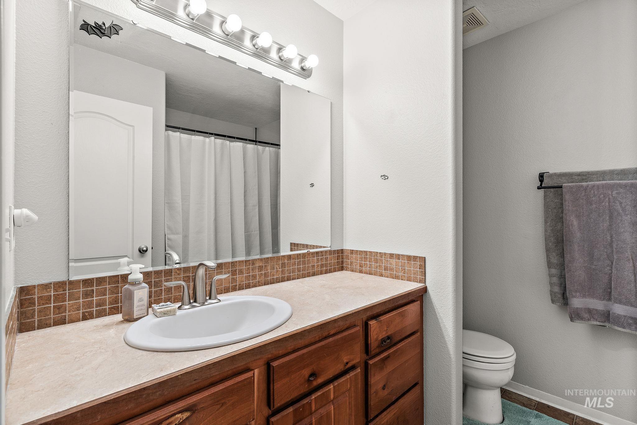 6937 W Preece Ln., Boise, Idaho 83704, 2 Bedrooms, 1.5 Bathrooms, Residential For Sale, Price $319,900,MLS 98974505