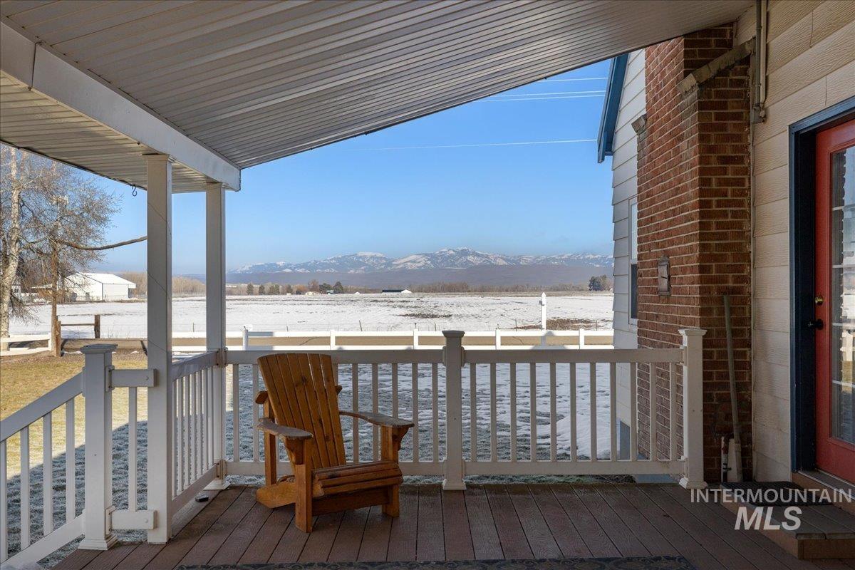 495 E Bridge St, Midvale, Idaho 83645, 4 Bedrooms, 2 Bathrooms, Residential For Sale, Price $430,000,MLS 98974506