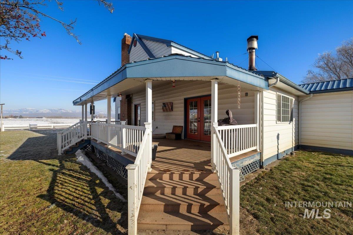 495 E Bridge St, Midvale, Idaho 83645, 4 Bedrooms, 2 Bathrooms, Residential For Sale, Price $430,000,MLS 98974506