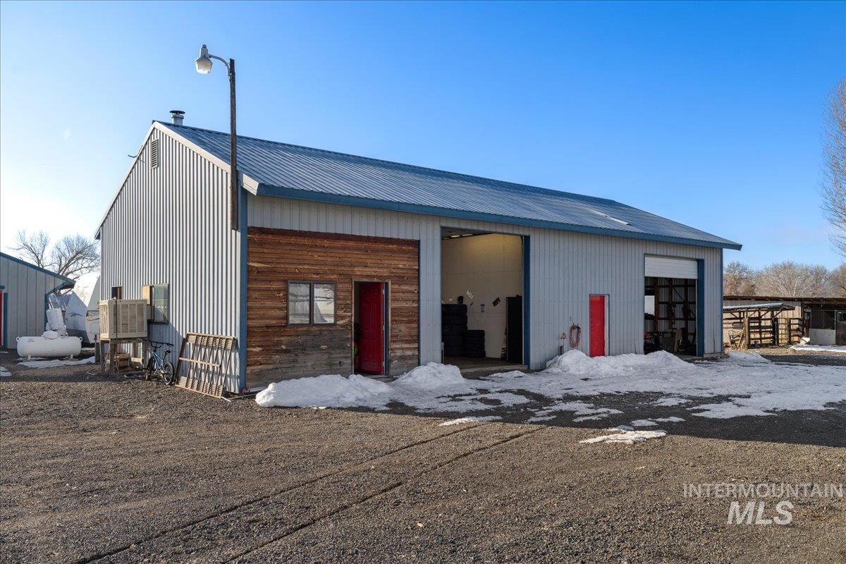 495 E Bridge St, Midvale, Idaho 83645, 4 Bedrooms, 2 Bathrooms, Residential For Sale, Price $430,000,MLS 98974506