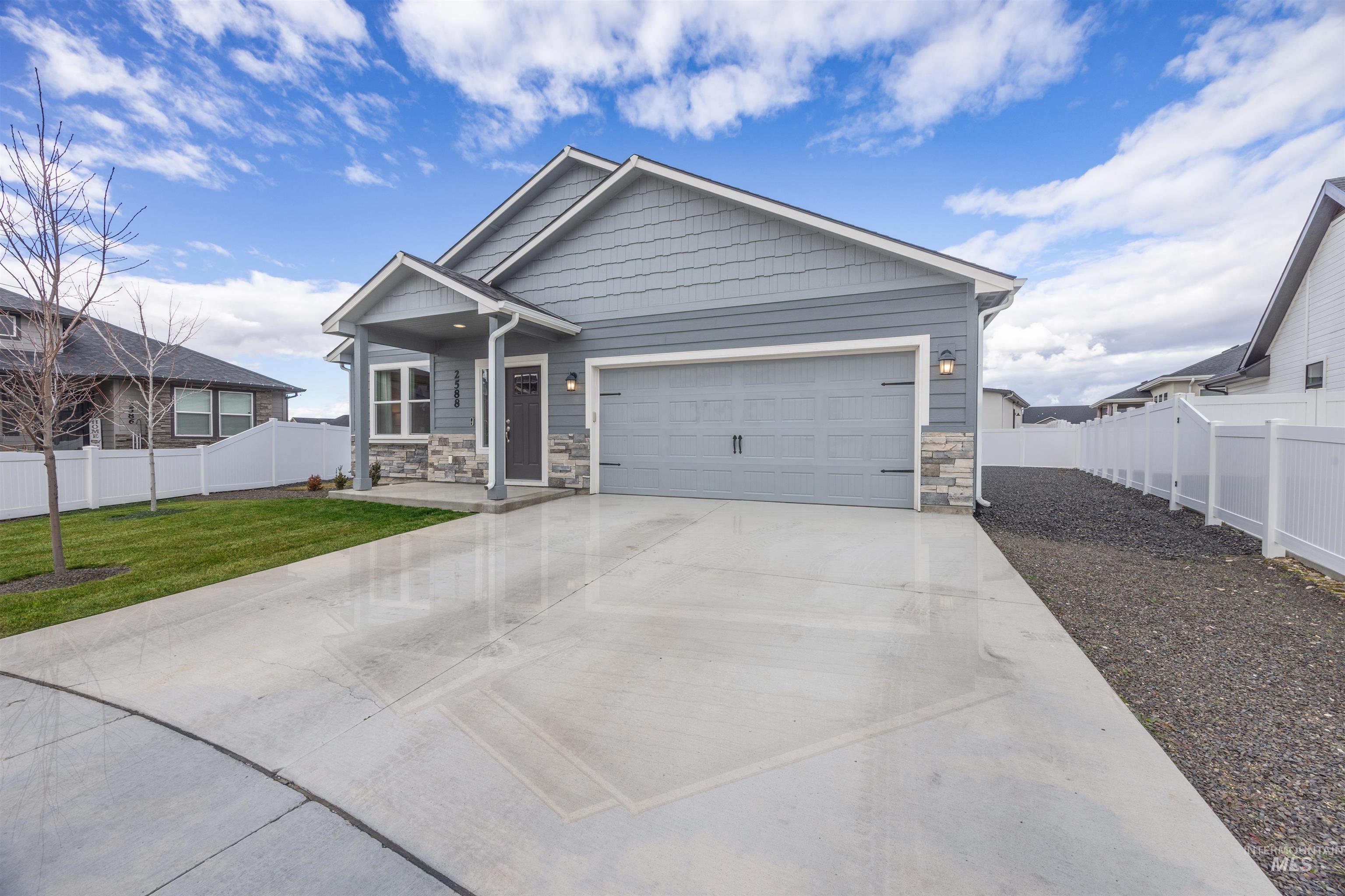 2588 E Mcintosh Ct, Emmett, Idaho 83617, 3 Bedrooms, 2 Bathrooms, Residential For Sale, Price $445,900, 98974507