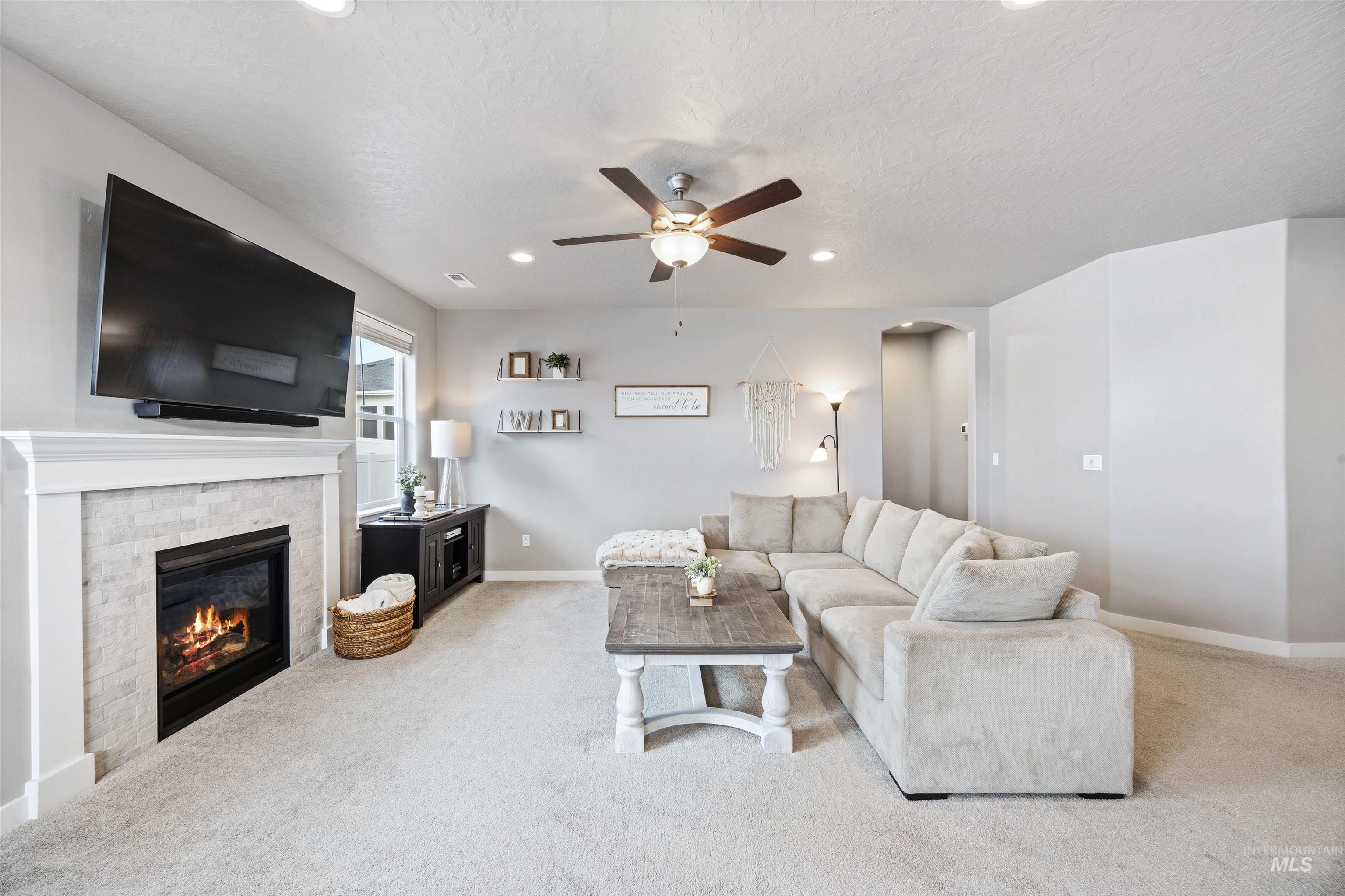 2588 E Mcintosh Ct, Emmett, Idaho 83617, 3 Bedrooms, 2 Bathrooms, Residential For Sale, Price $445,900,MLS 98974507