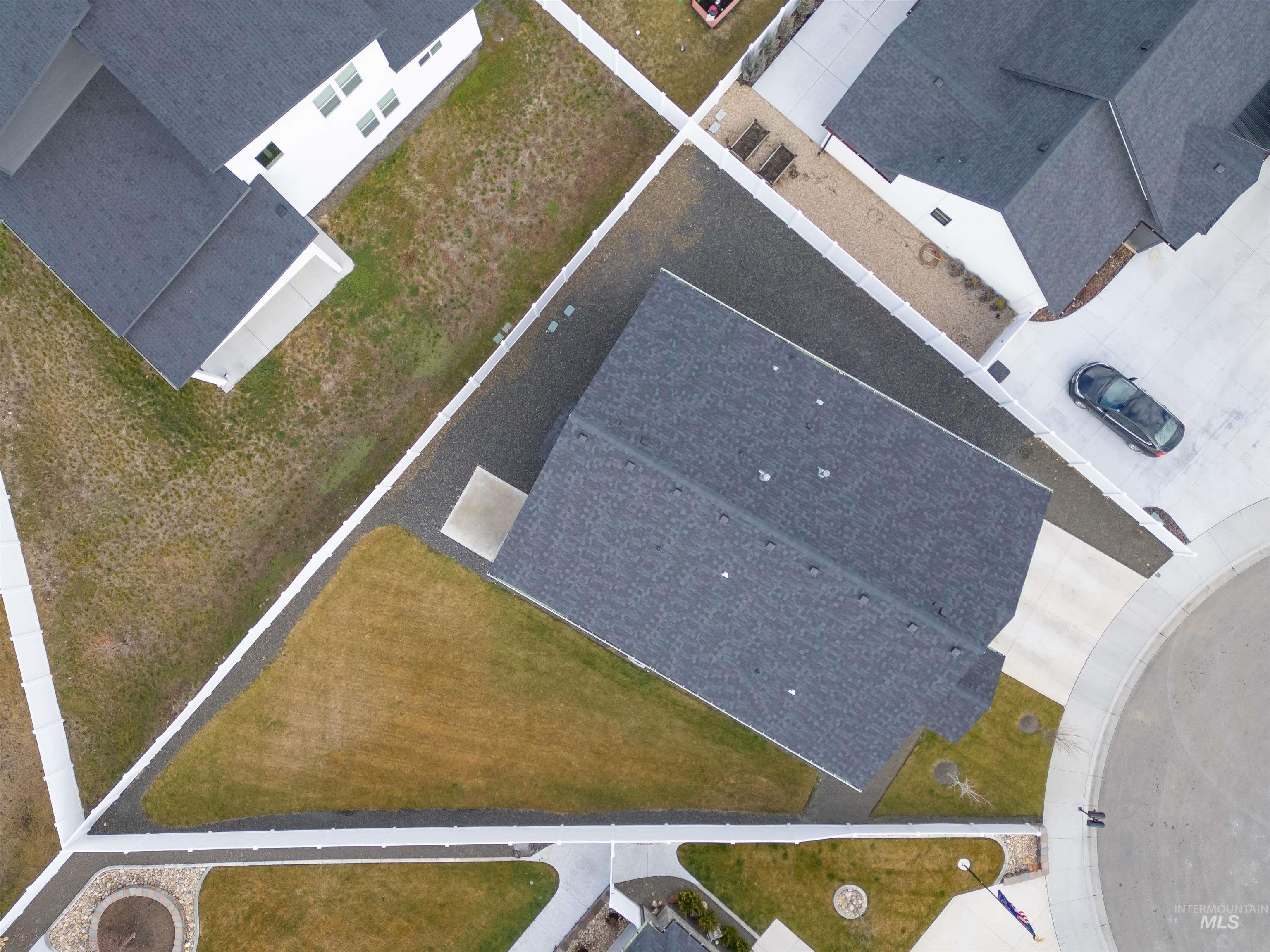 2588 E Mcintosh Ct, Emmett, Idaho 83617, 3 Bedrooms, 2 Bathrooms, Residential For Sale, Price $445,900,MLS 98974507