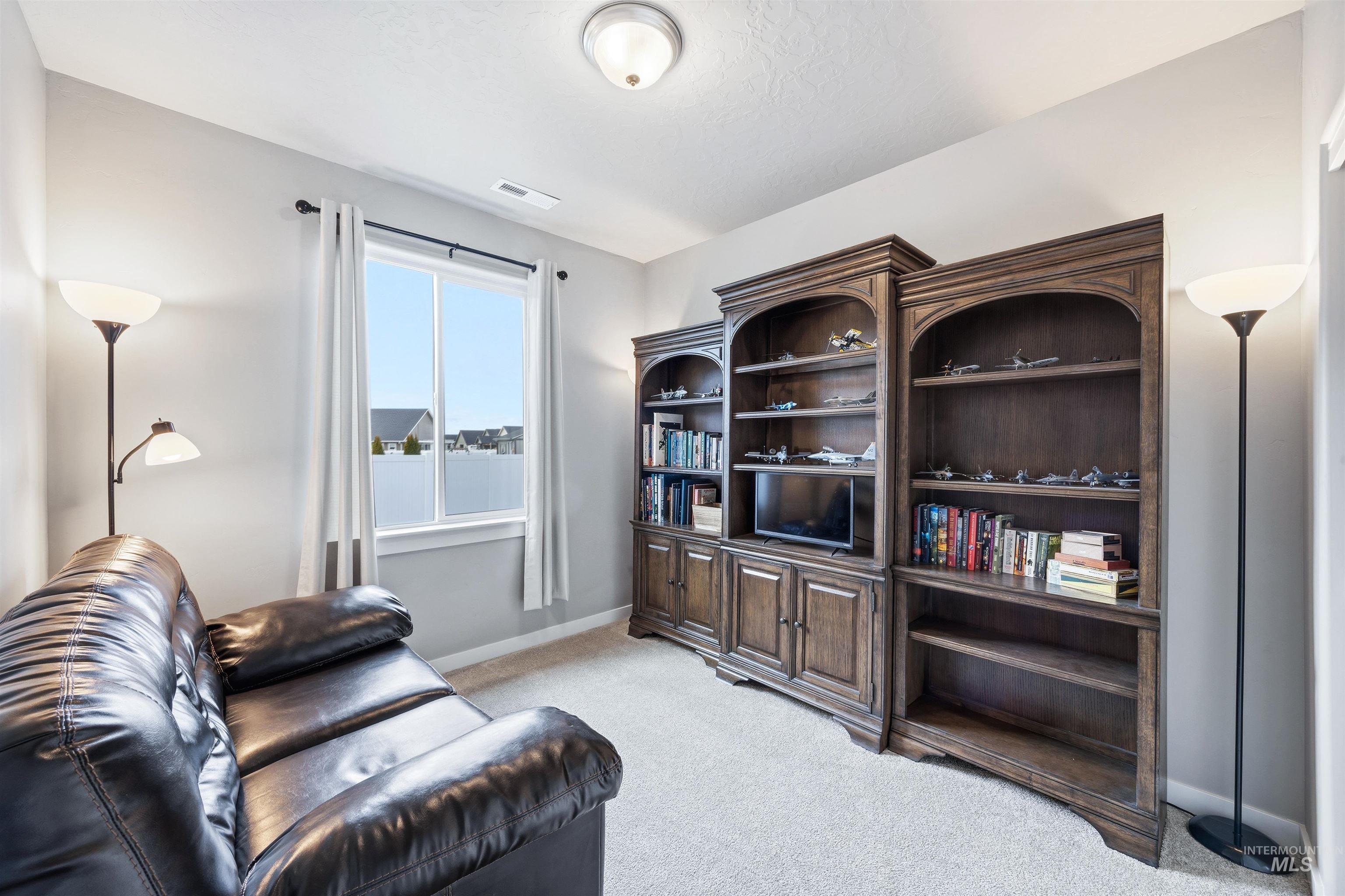 2588 E Mcintosh Ct, Emmett, Idaho 83617, 3 Bedrooms, 2 Bathrooms, Residential For Sale, Price $445,900,MLS 98974507