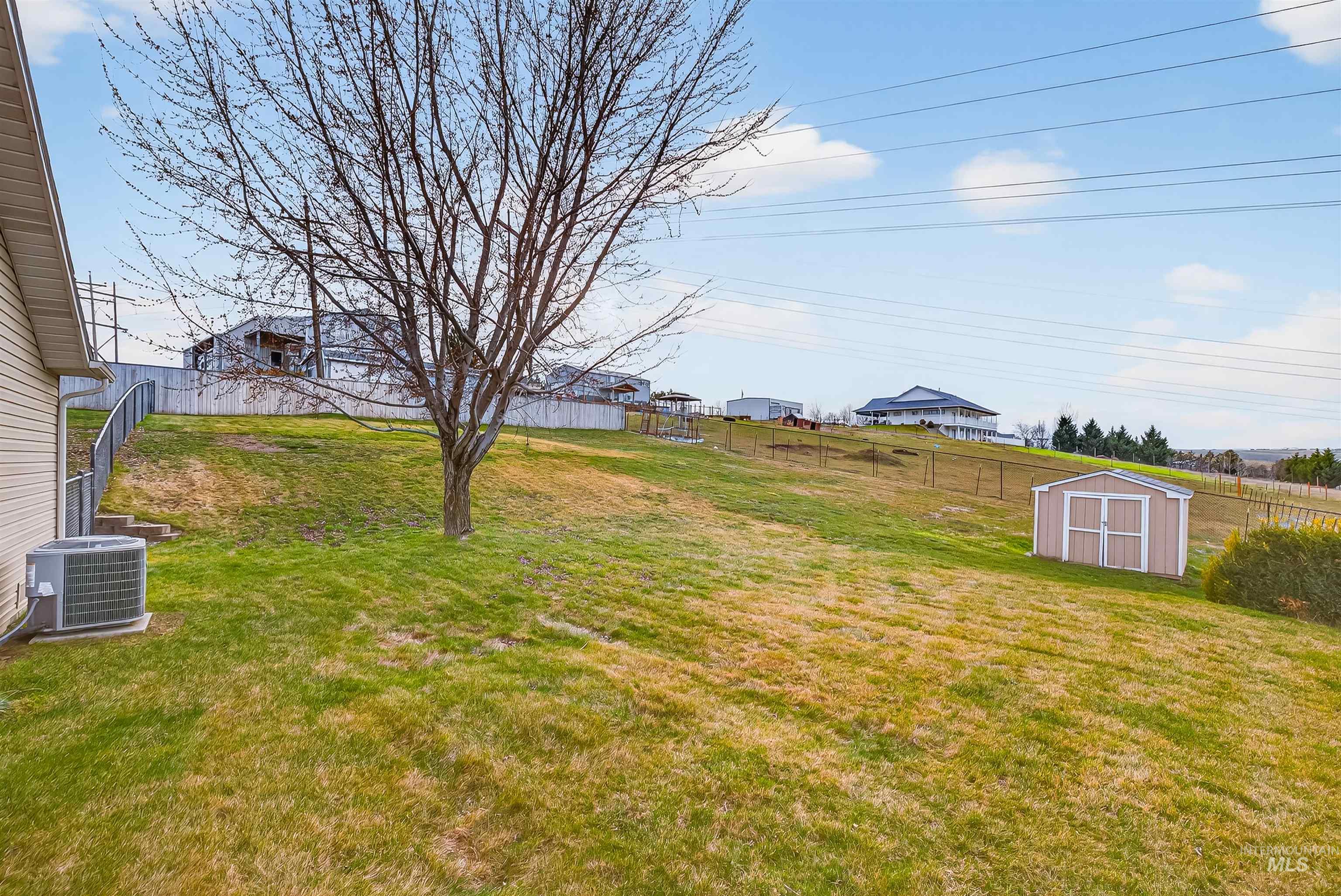 2924 27th Street, Clarkston, Washington 99403, 3 Bedrooms, 2 Bathrooms, Residential For Sale, Price $449,000,MLS 98974508