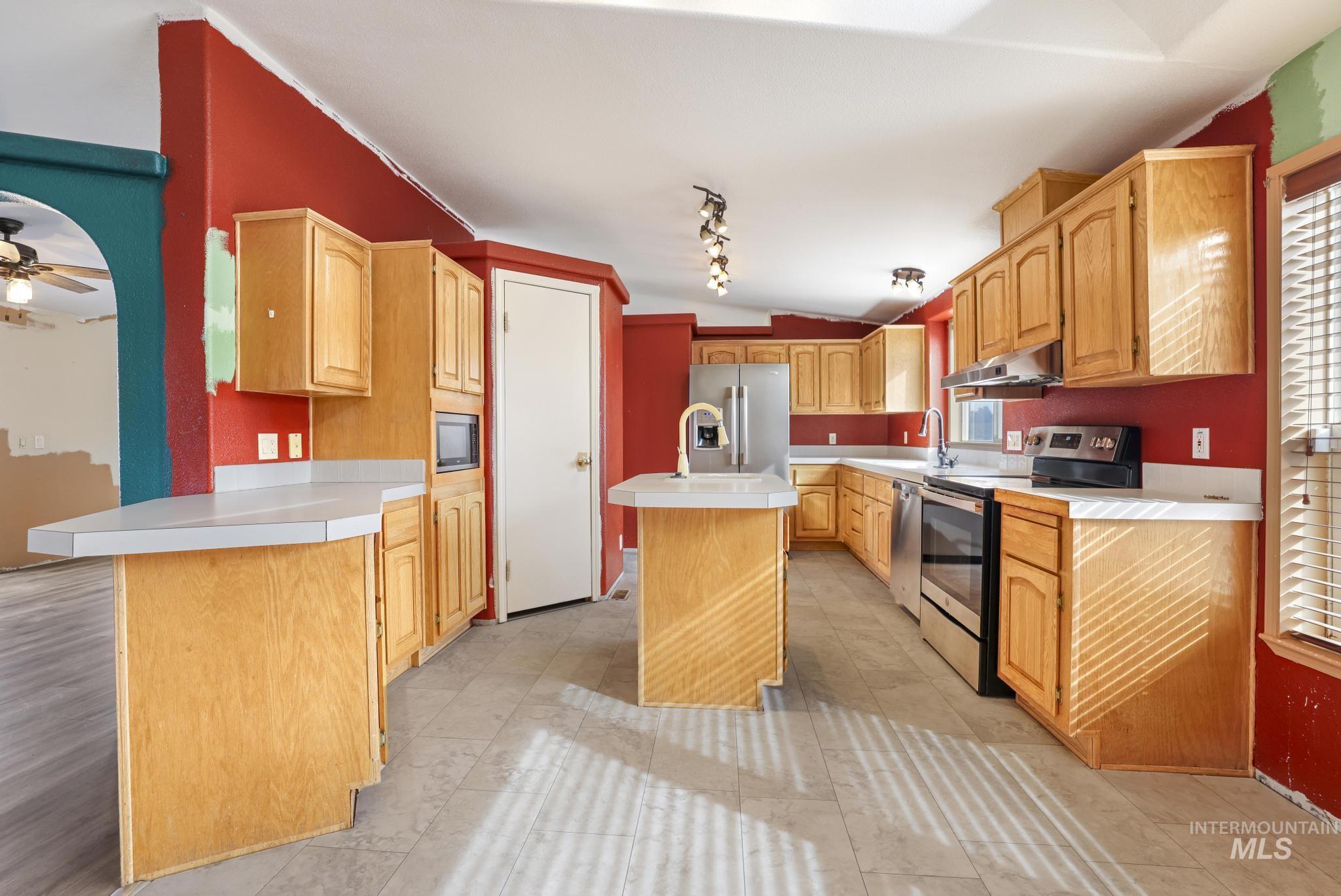 3480 E 2900 N, Kimberly, Idaho 83341, 3 Bedrooms, 2 Bathrooms, Residential For Sale, Price $479,900,MLS 98974509