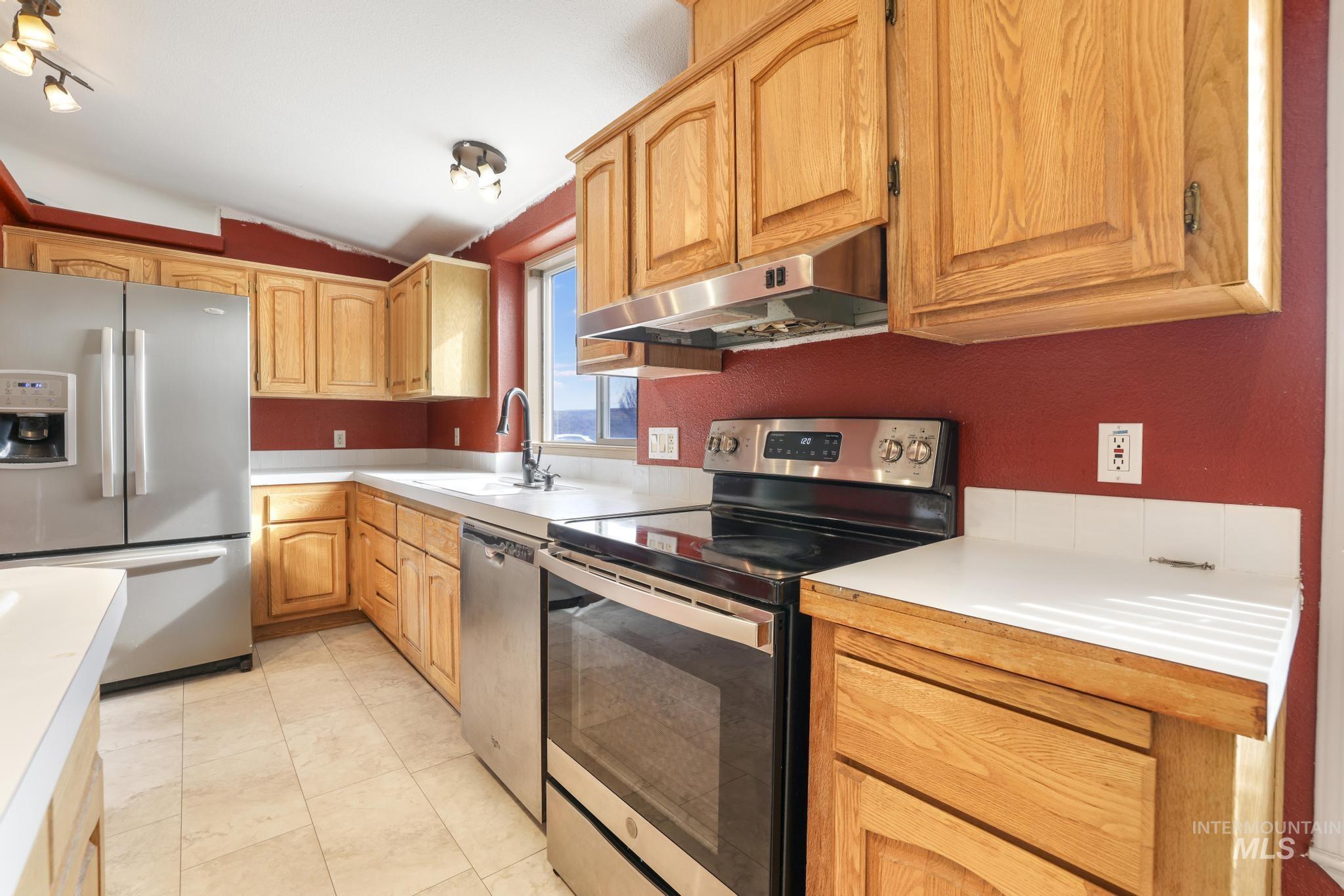 3480 E 2900 N, Kimberly, Idaho 83341, 3 Bedrooms, 2 Bathrooms, Residential For Sale, Price $479,900,MLS 98974509