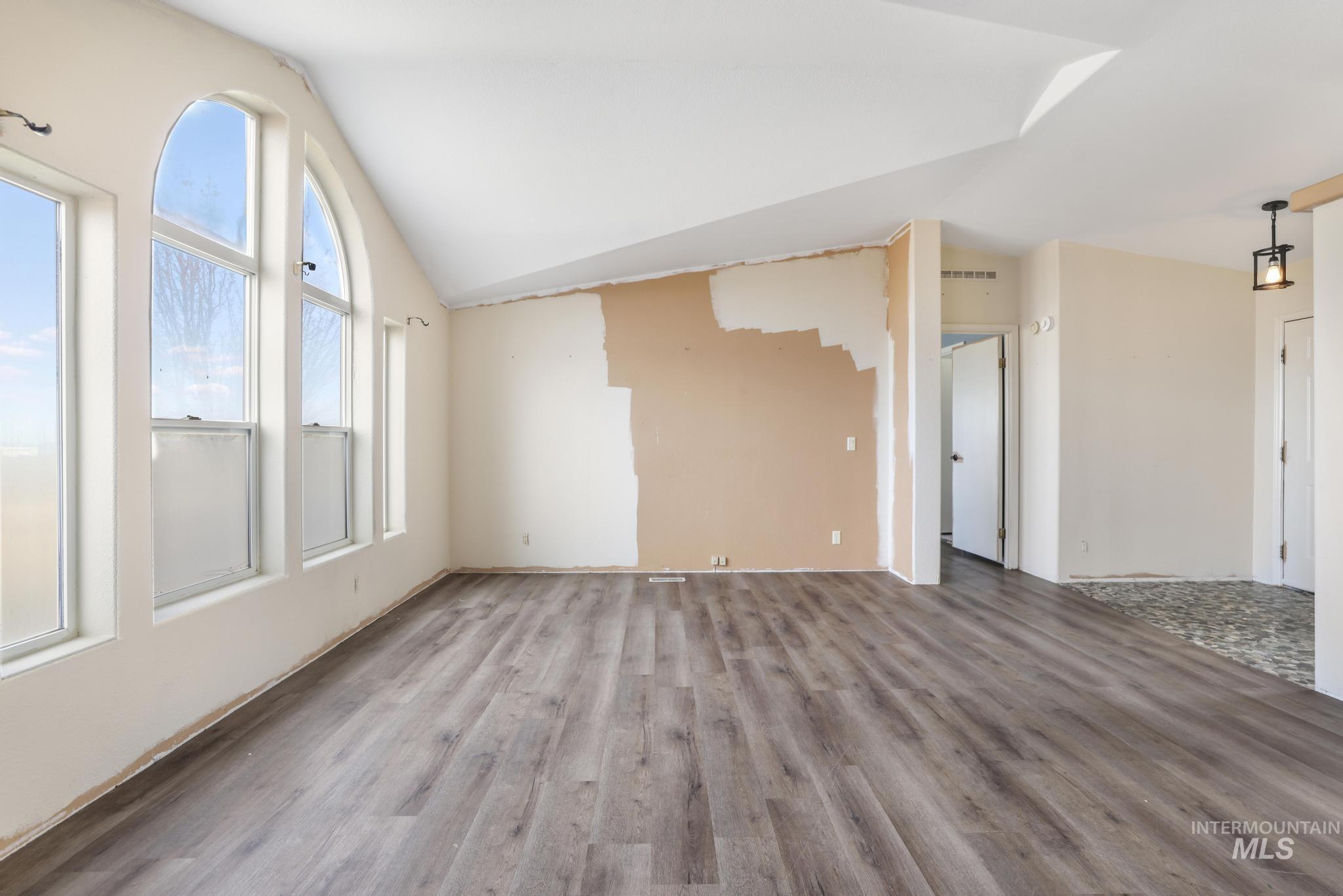 3480 E 2900 N, Kimberly, Idaho 83341, 3 Bedrooms, 2 Bathrooms, Residential For Sale, Price $479,900,MLS 98974509