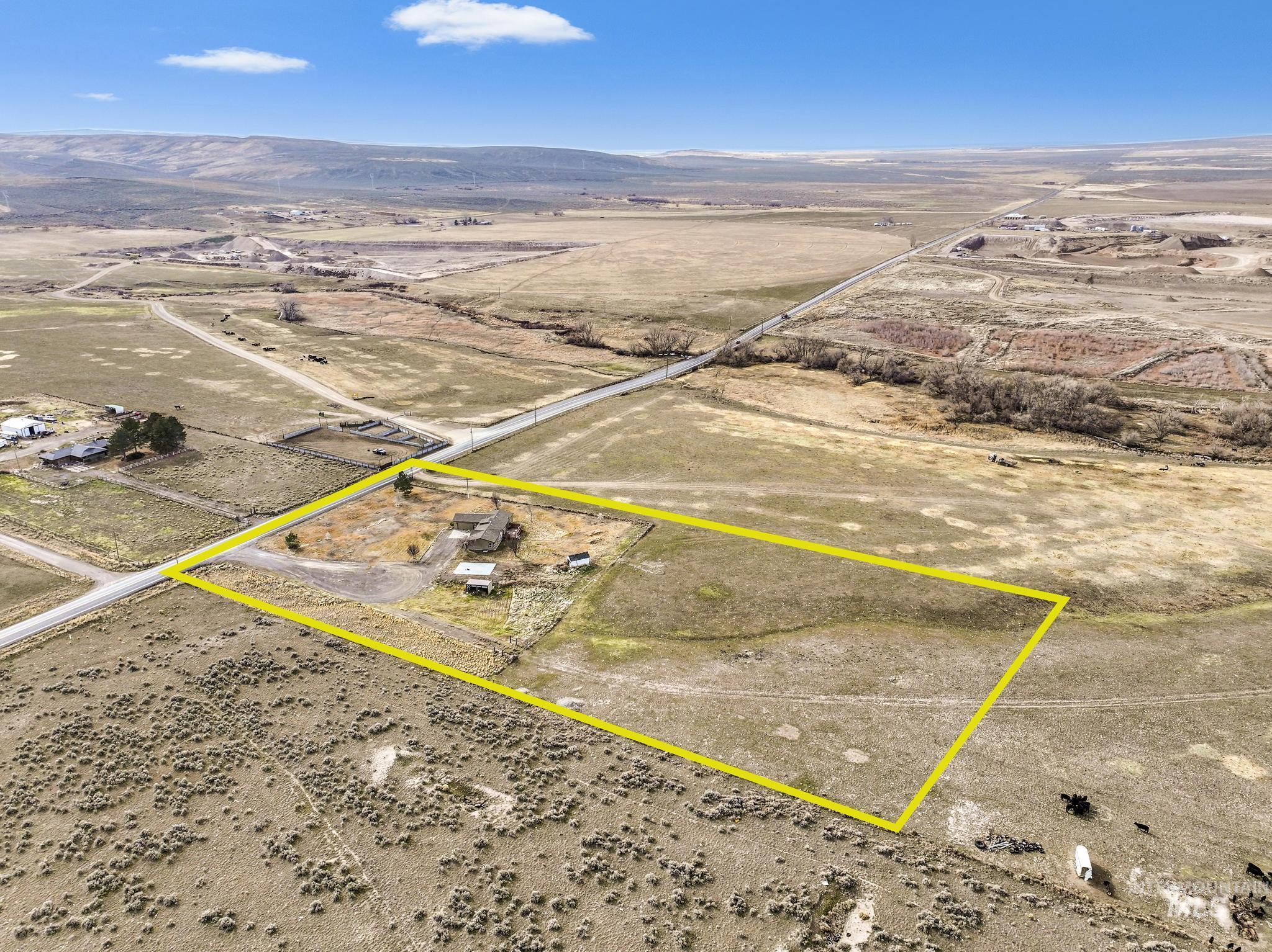 3480 E 2900 N, Kimberly, Idaho 83341, 3 Bedrooms, 2 Bathrooms, Residential For Sale, Price $479,900,MLS 98974509