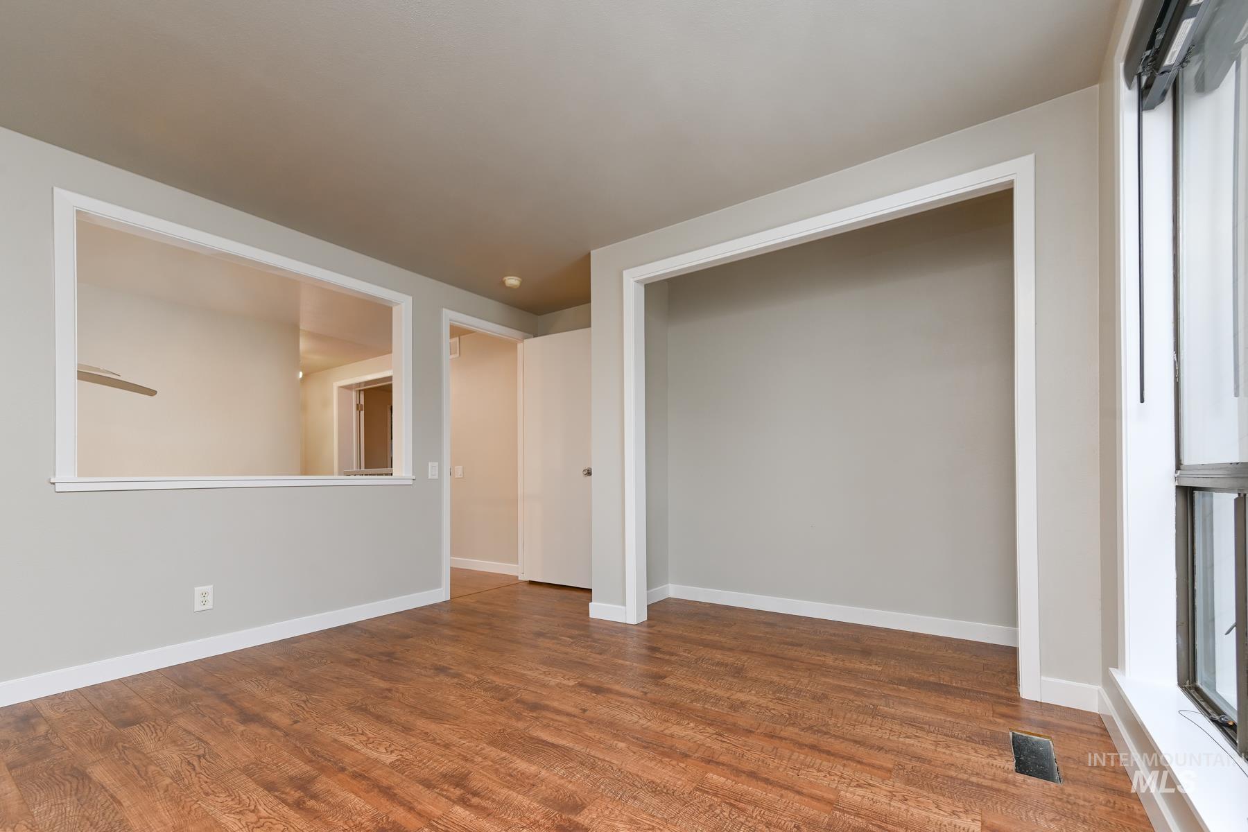 7208 W Casecade Drive, Boise, Idaho 83704, 4 Bedrooms, 3 Bathrooms, Residential For Sale, Price $449,990,MLS 98974510