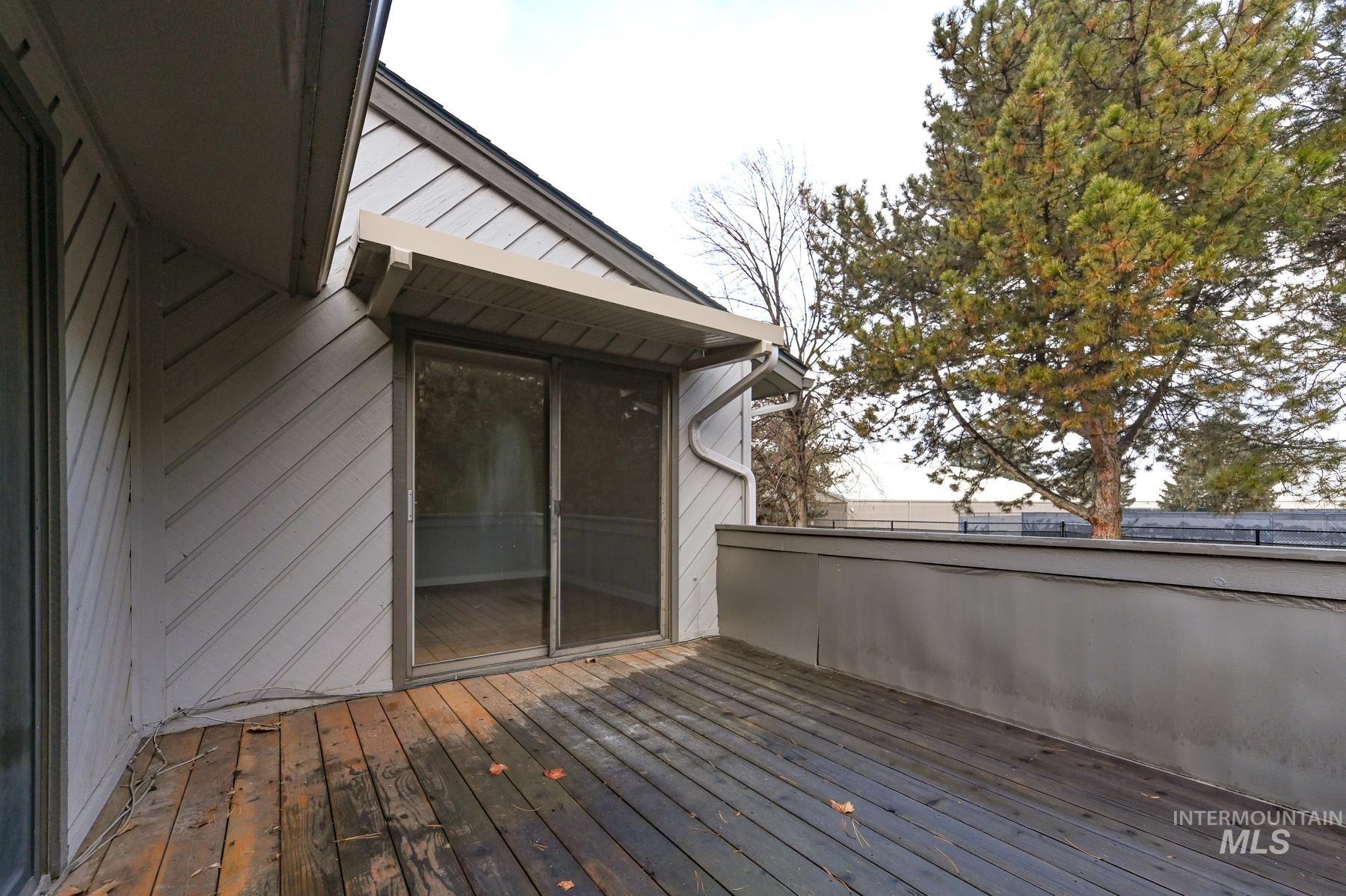 7208 W Casecade Drive, Boise, Idaho 83704, 4 Bedrooms, 3 Bathrooms, Residential For Sale, Price $449,990,MLS 98974510