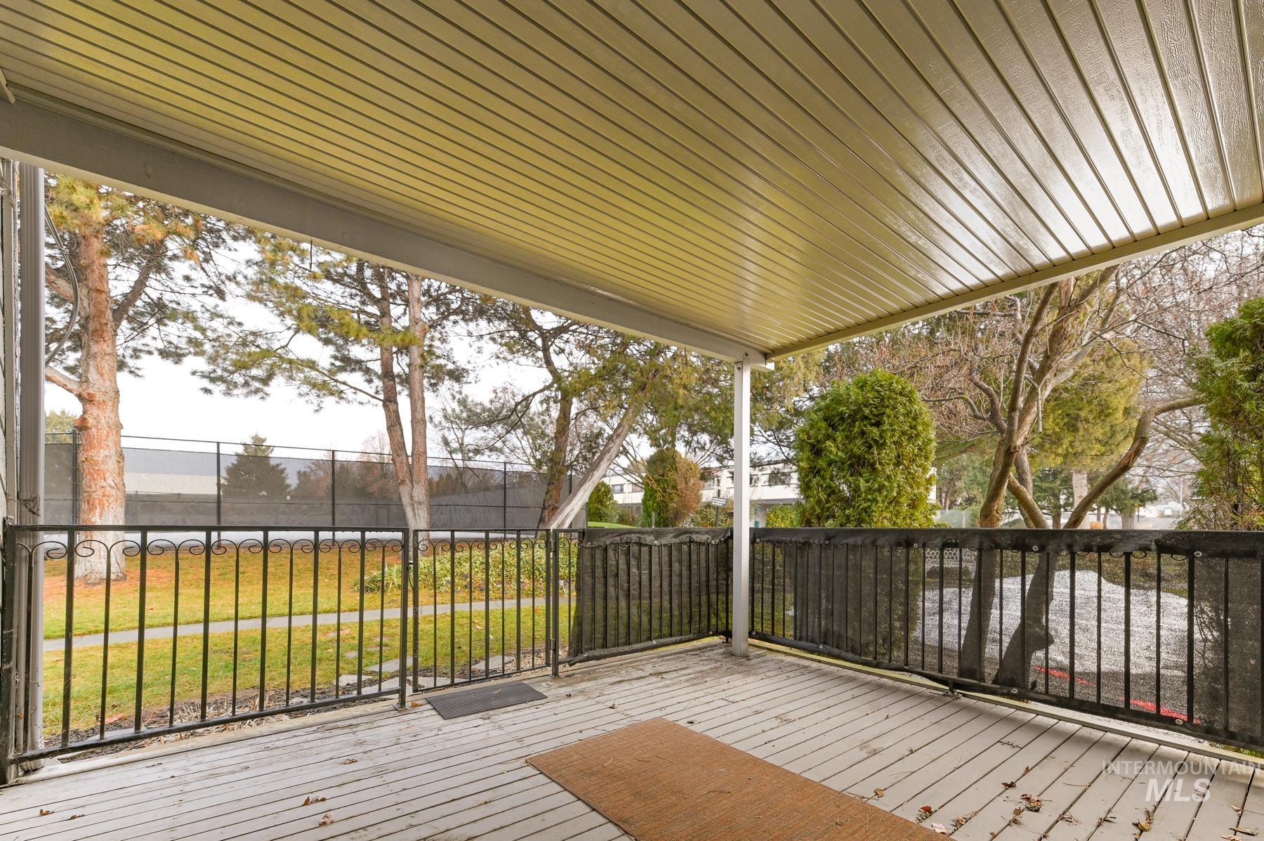 7208 W Casecade Drive, Boise, Idaho 83704, 4 Bedrooms, 3 Bathrooms, Residential For Sale, Price $449,990,MLS 98974510