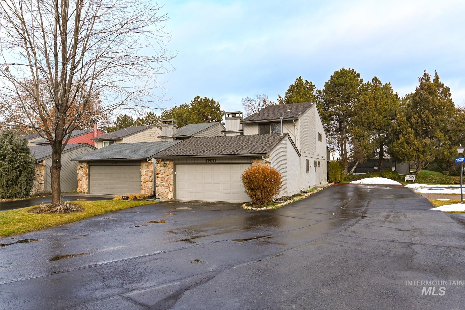 7208 W Casecade Drive, Boise, Idaho 83704, 4 Bedrooms, 3 Bathrooms, Residential For Sale, Price $449,990,MLS 98974510