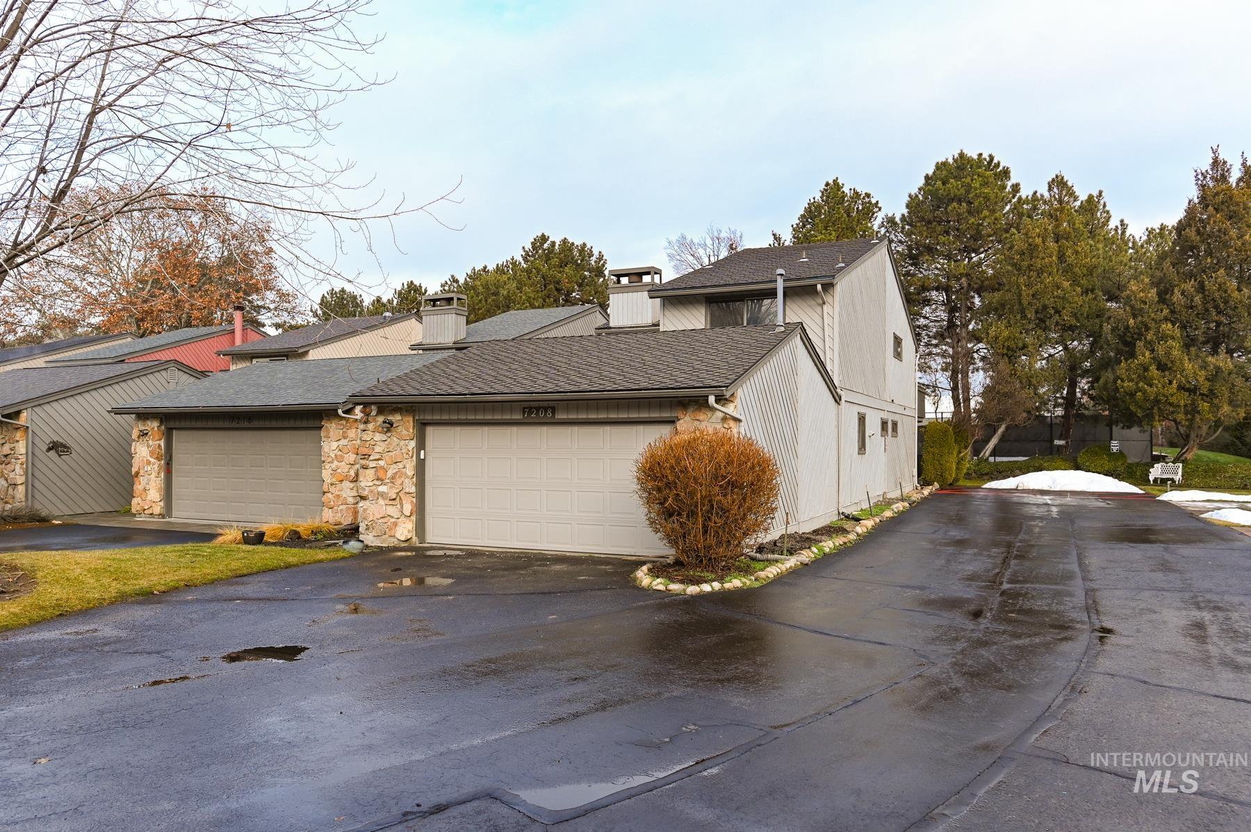 7208 W Casecade Drive, Boise, Idaho 83704, 4 Bedrooms, 3 Bathrooms, Residential For Sale, Price $449,990,MLS 98974510