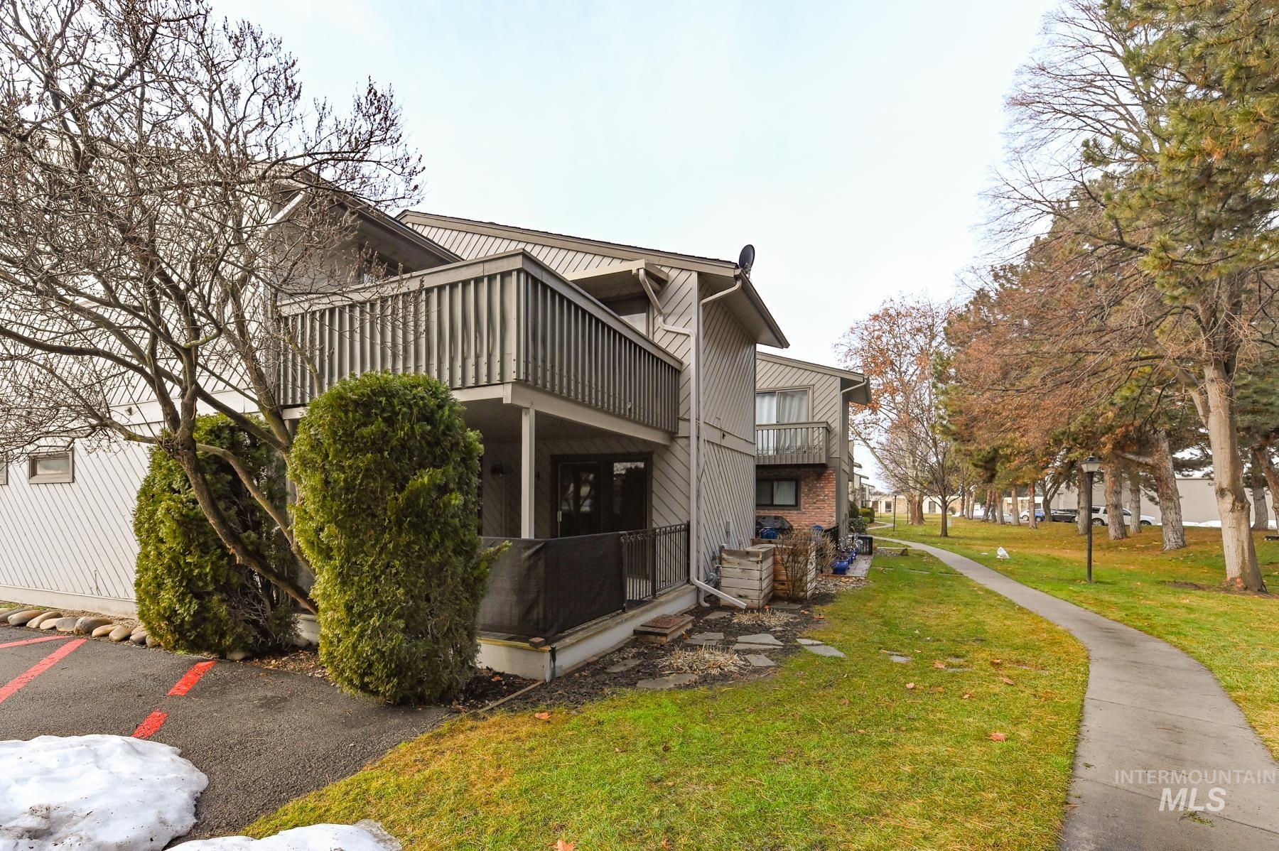 7208 W Casecade Drive, Boise, Idaho 83704, 4 Bedrooms, 3 Bathrooms, Residential For Sale, Price $449,990,MLS 98974510