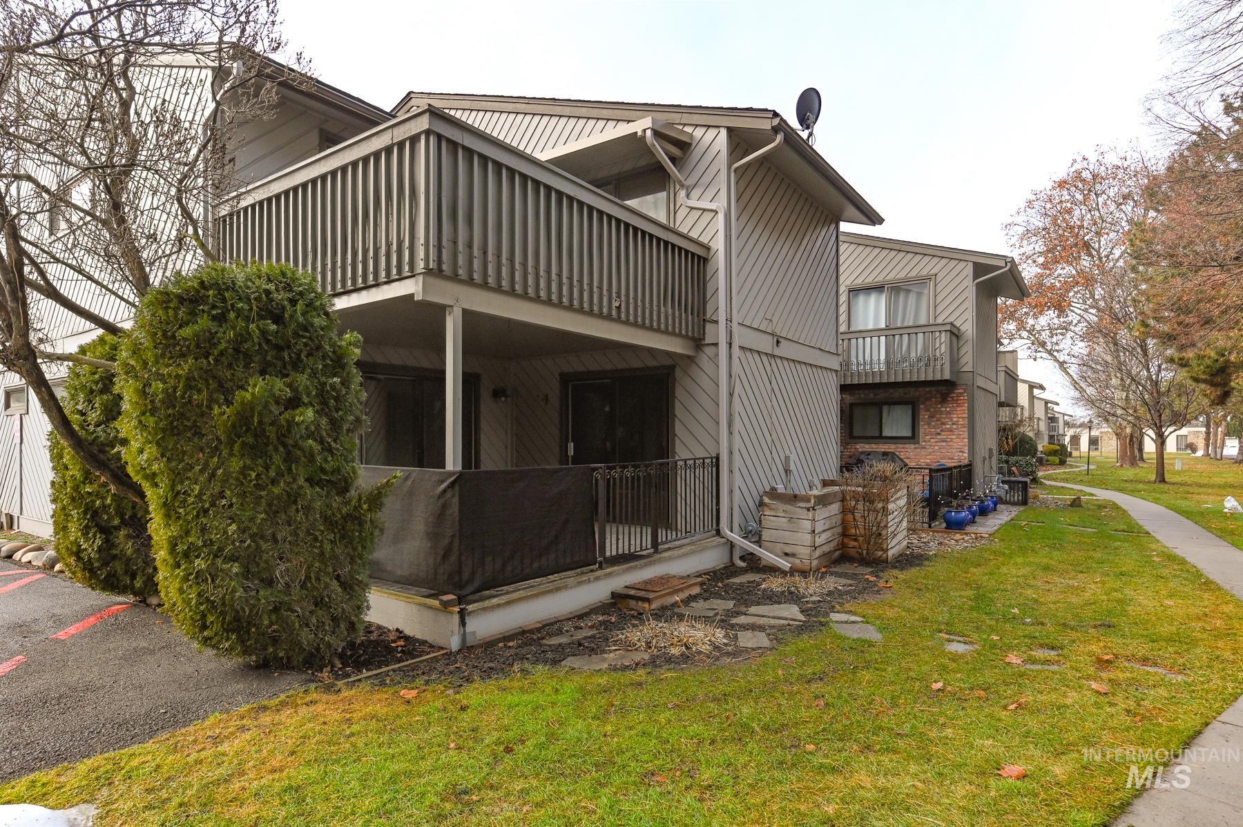 7208 W Casecade Drive, Boise, Idaho 83704, 4 Bedrooms, 3 Bathrooms, Residential For Sale, Price $449,990,MLS 98974510