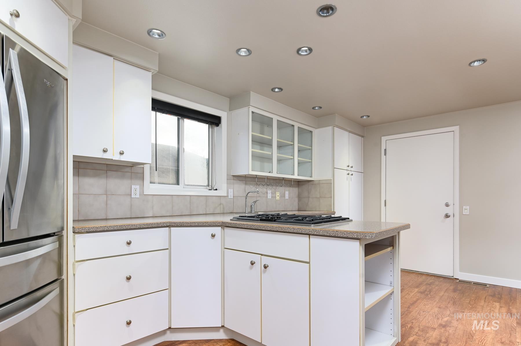 7208 W Casecade Drive, Boise, Idaho 83704, 4 Bedrooms, 3 Bathrooms, Residential For Sale, Price $449,990,MLS 98974510