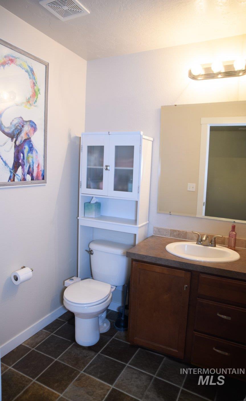 1997 N Rosedust Dr, Kuna, Idaho 83634, 5 Bedrooms, 2.5 Bathrooms, Residential For Sale, Price $518,990,MLS 98974513