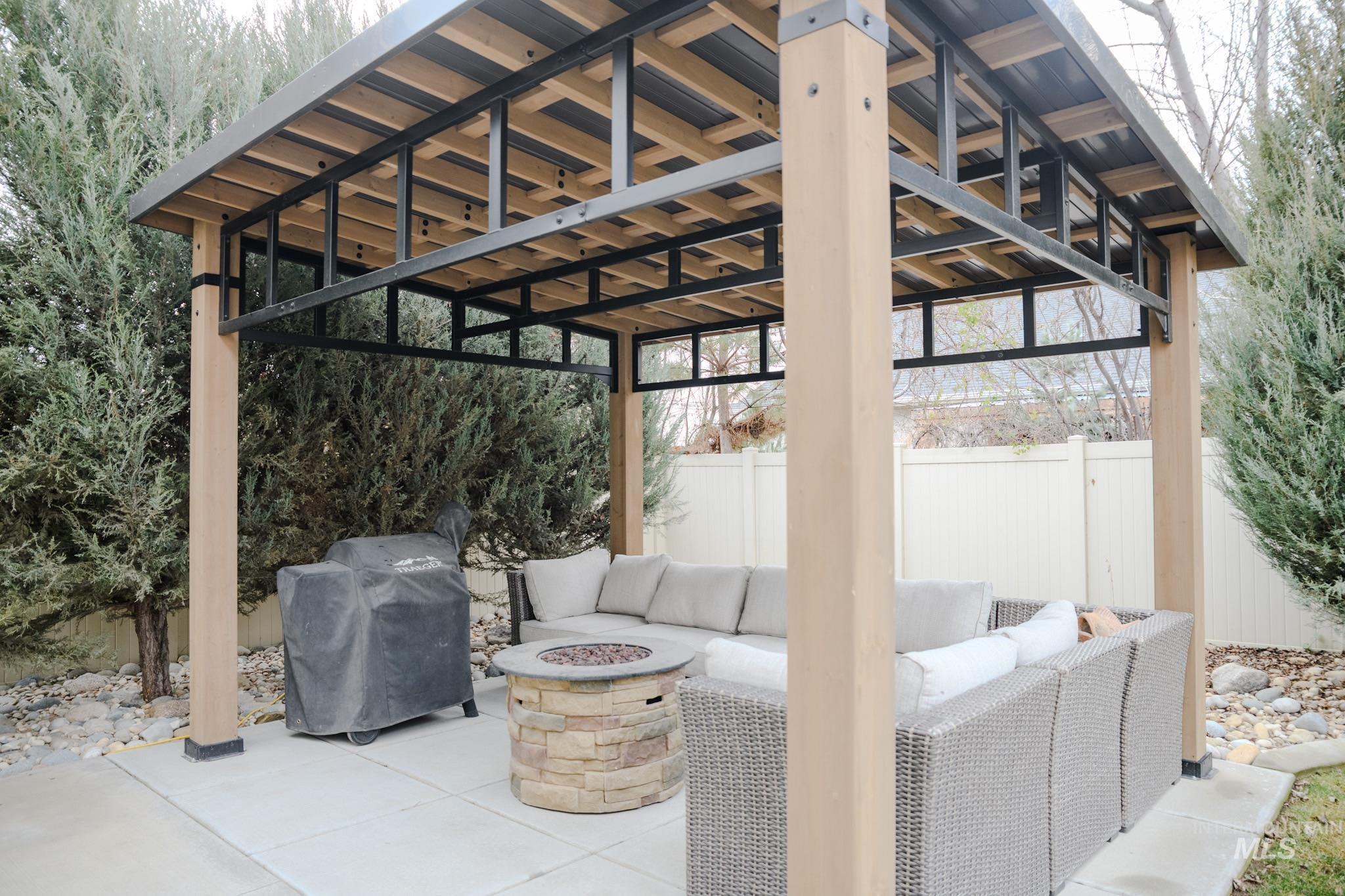 1997 N Rosedust Dr, Kuna, Idaho 83634, 5 Bedrooms, 2.5 Bathrooms, Residential For Sale, Price $518,990,MLS 98974513