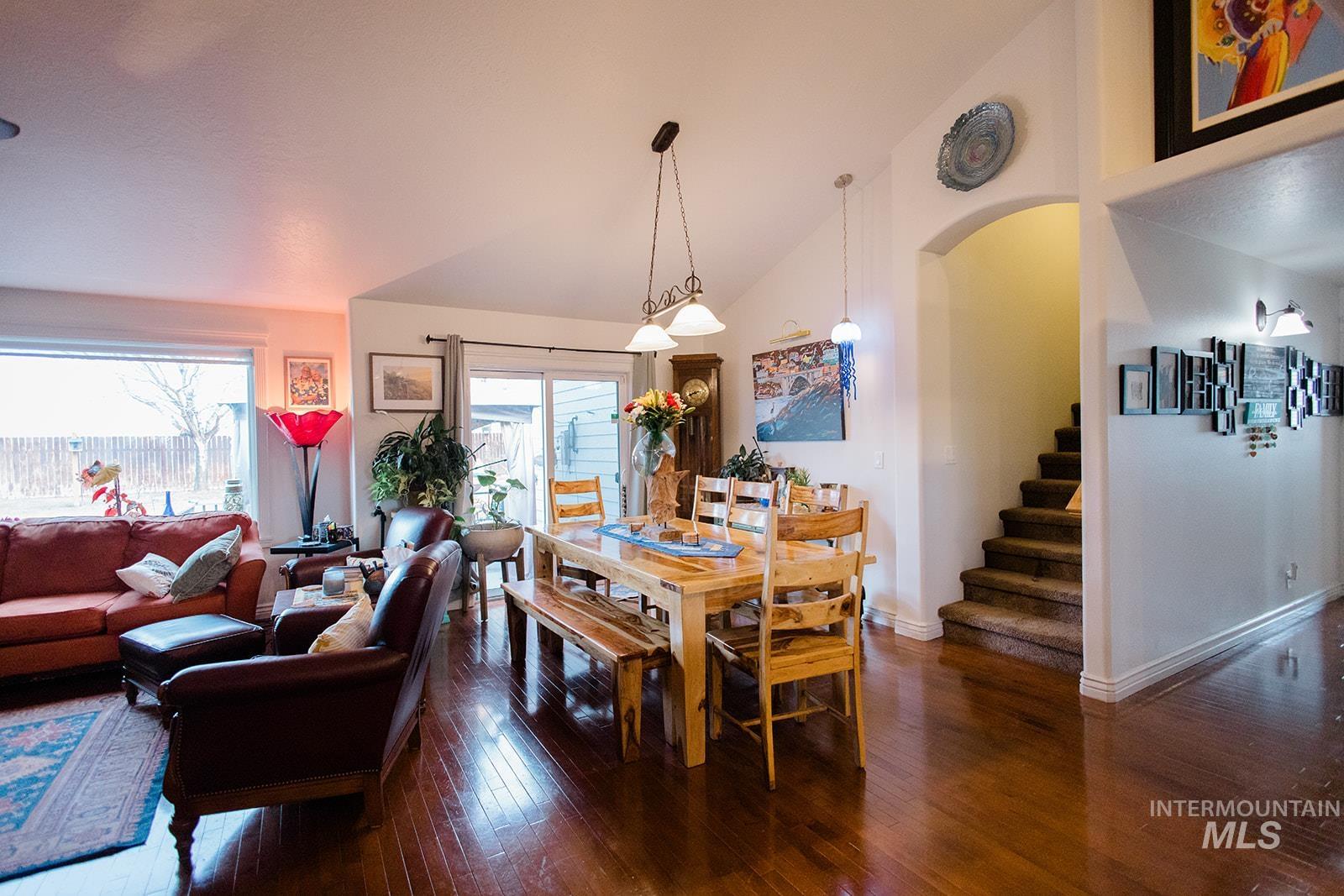 1790 NE Cinder Loop, Mountain Home, Idaho 83647, 3 Bedrooms, 2 Bathrooms, Residential For Sale, Price $435,000,MLS 98974515