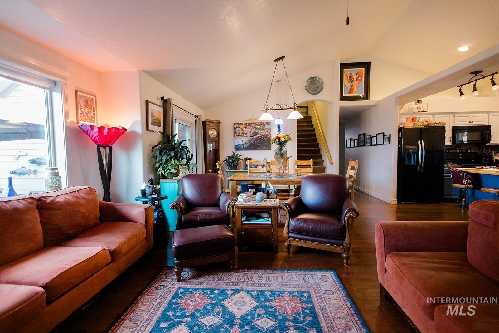 1790 NE Cinder Loop, Mountain Home, Idaho 83647, 3 Bedrooms, 2 Bathrooms, Residential For Sale, Price $435,000,MLS 98974515