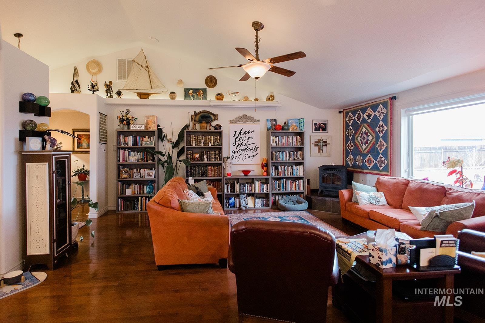 1790 NE Cinder Loop, Mountain Home, Idaho 83647, 3 Bedrooms, 2 Bathrooms, Residential For Sale, Price $435,000,MLS 98974515