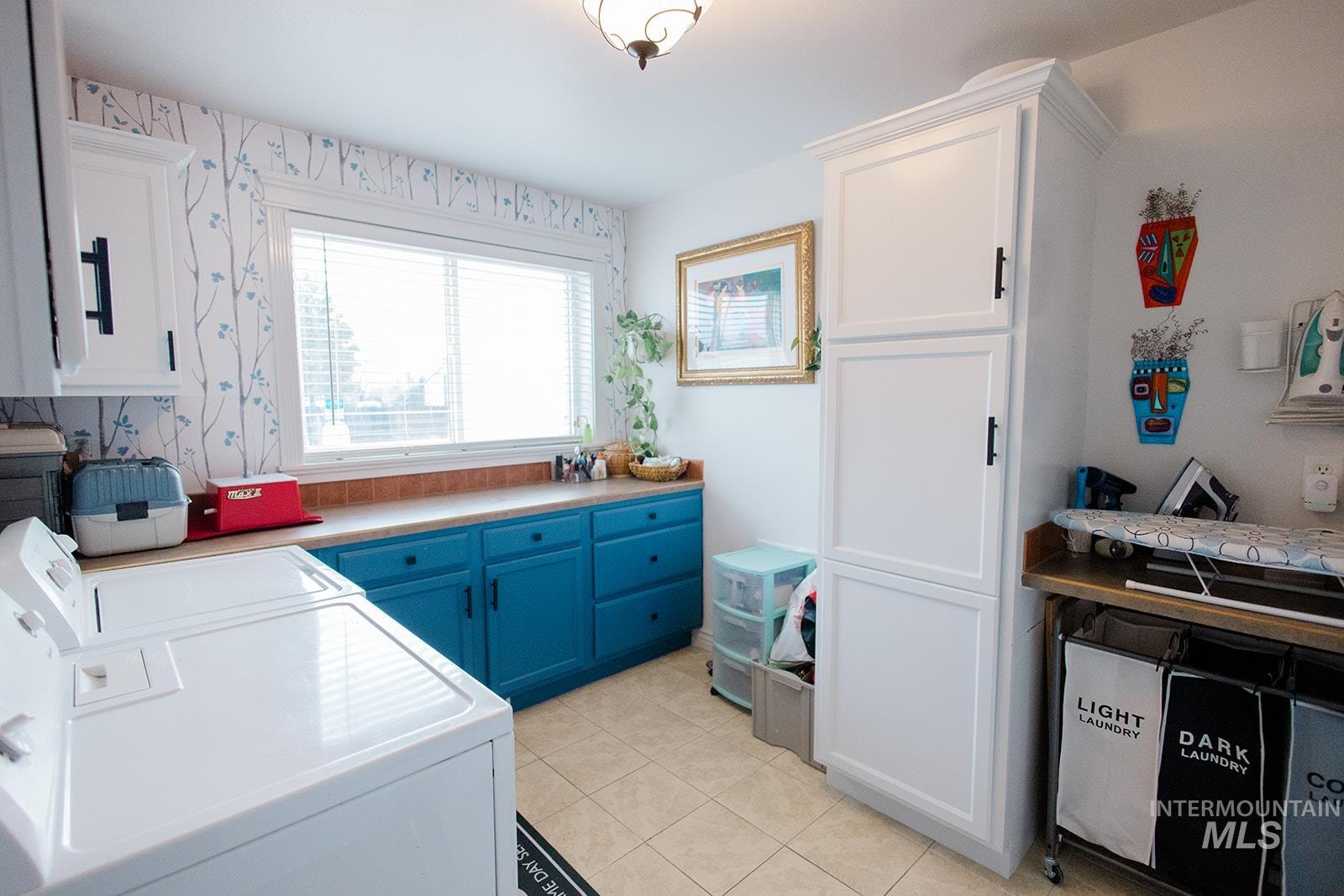 1790 NE Cinder Loop, Mountain Home, Idaho 83647, 3 Bedrooms, 2 Bathrooms, Residential For Sale, Price $435,000,MLS 98974515