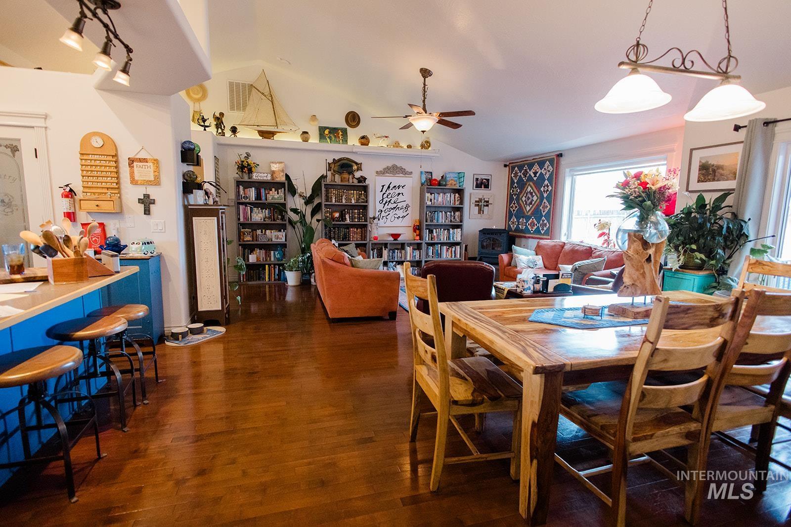 1790 NE Cinder Loop, Mountain Home, Idaho 83647, 3 Bedrooms, 2 Bathrooms, Residential For Sale, Price $435,000,MLS 98974515