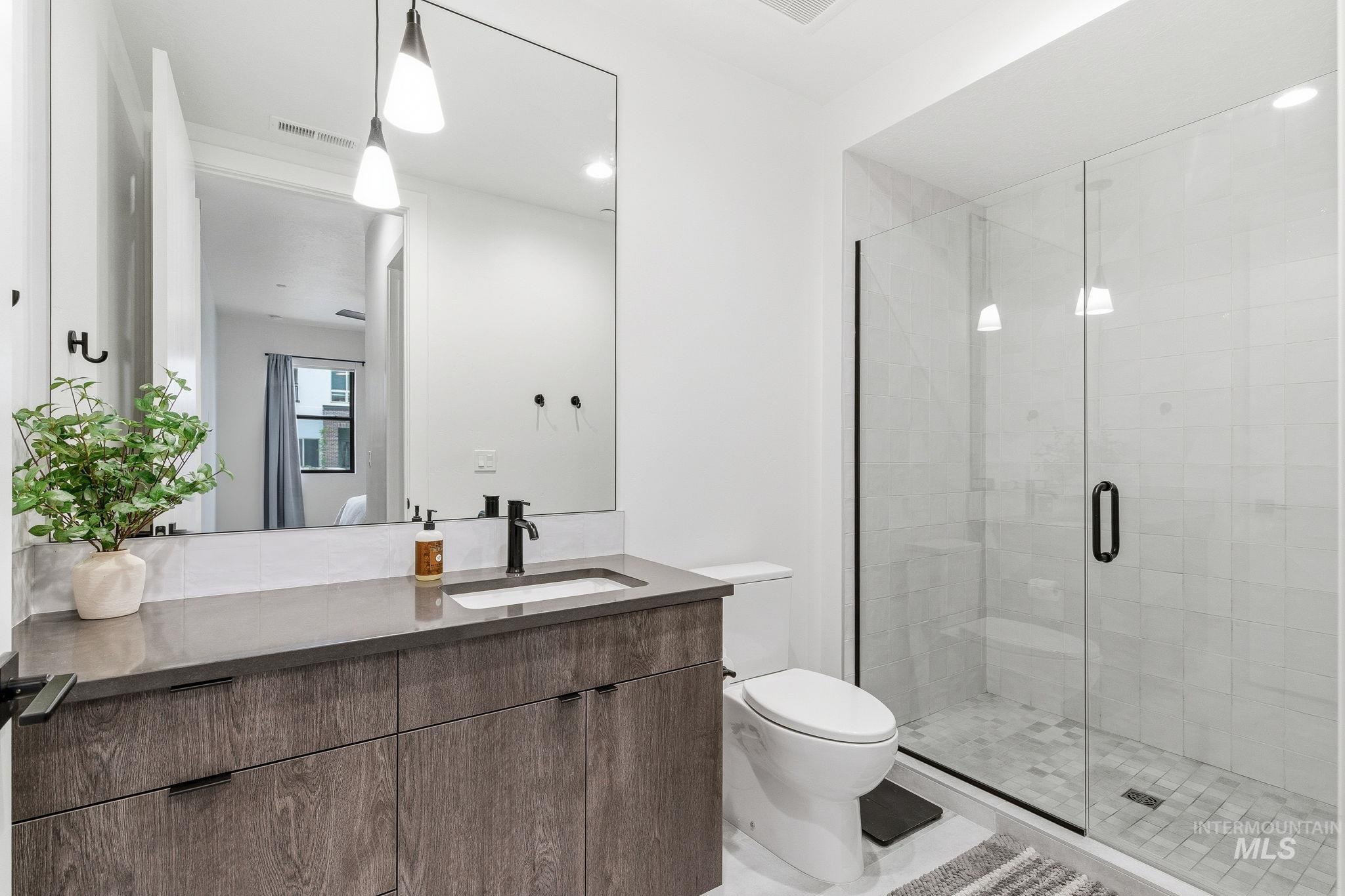 3928 E. Haystack St, Boise, Idaho 83713, 2 Bedrooms, 2 Bathrooms, Residential For Sale, Price $455,000,MLS 98974516