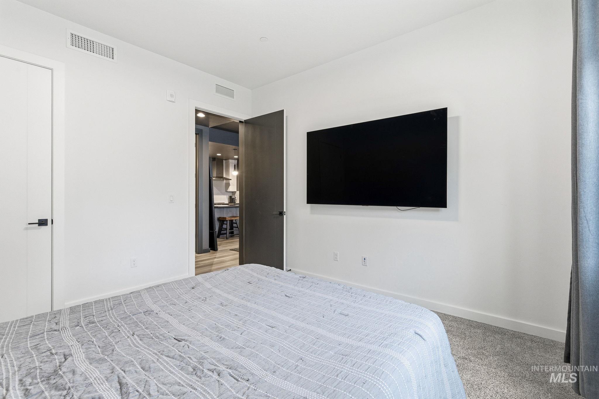 3928 E. Haystack St, Boise, Idaho 83713, 2 Bedrooms, 2 Bathrooms, Residential For Sale, Price $455,000,MLS 98974516