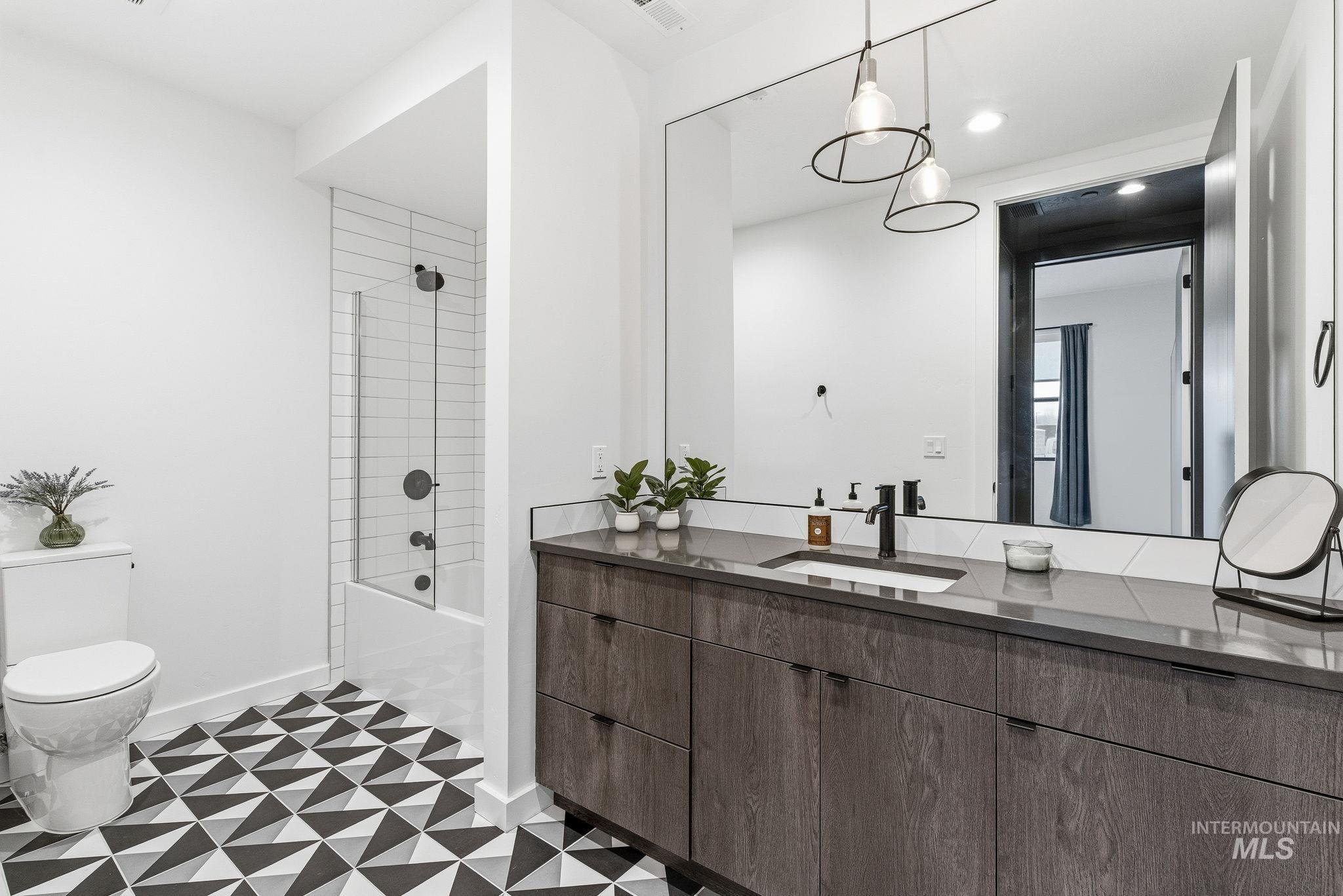 3928 E. Haystack St, Boise, Idaho 83713, 2 Bedrooms, 2 Bathrooms, Residential For Sale, Price $455,000,MLS 98974516