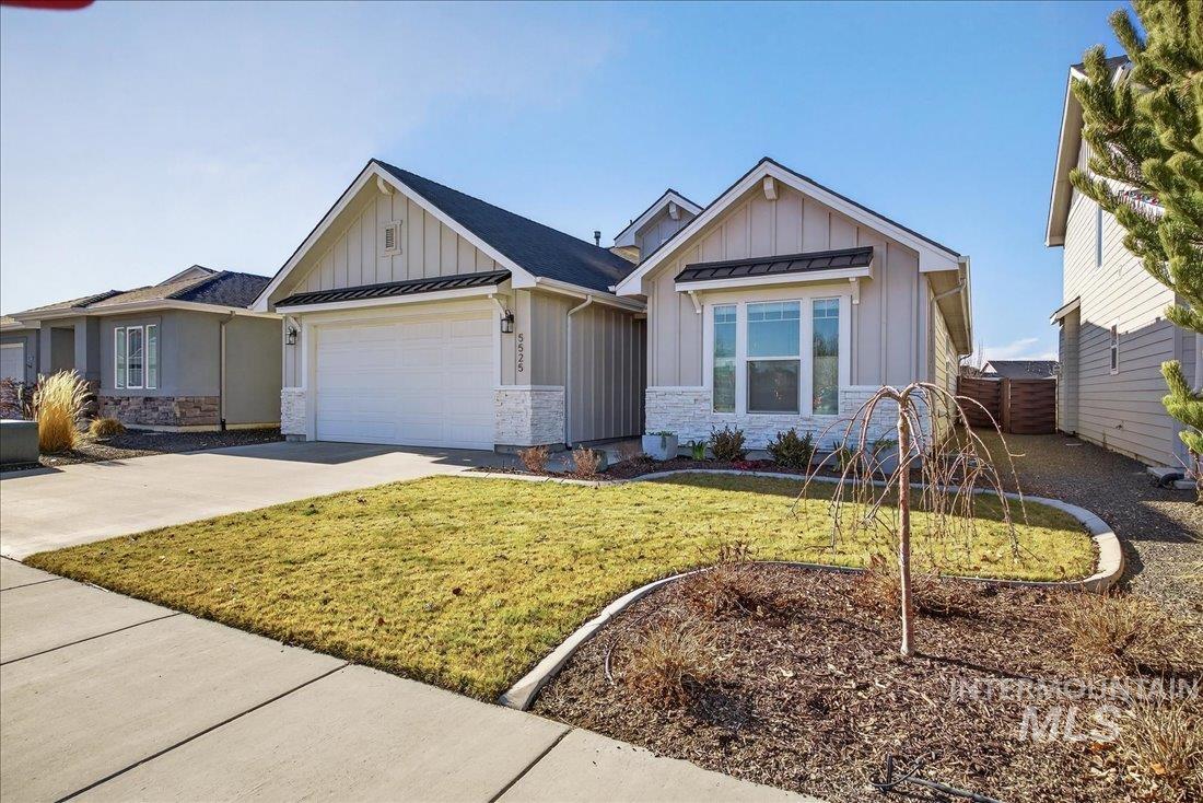 5525 S Acheron Way, Meridian, Idaho 83642, 3 Bedrooms, 2 Bathrooms, Residential For Sale, Price $575,000,MLS 98974519