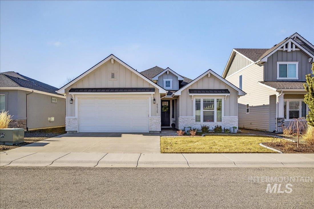 5525 S Acheron Way, Meridian, Idaho 83642, 3 Bedrooms, 2 Bathrooms, Residential For Sale, Price $575,000,MLS 98974519