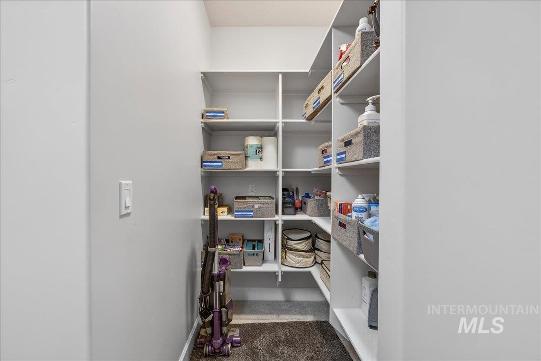 5525 S Acheron Way, Meridian, Idaho 83642, 3 Bedrooms, 2 Bathrooms, Residential For Sale, Price $575,000,MLS 98974519